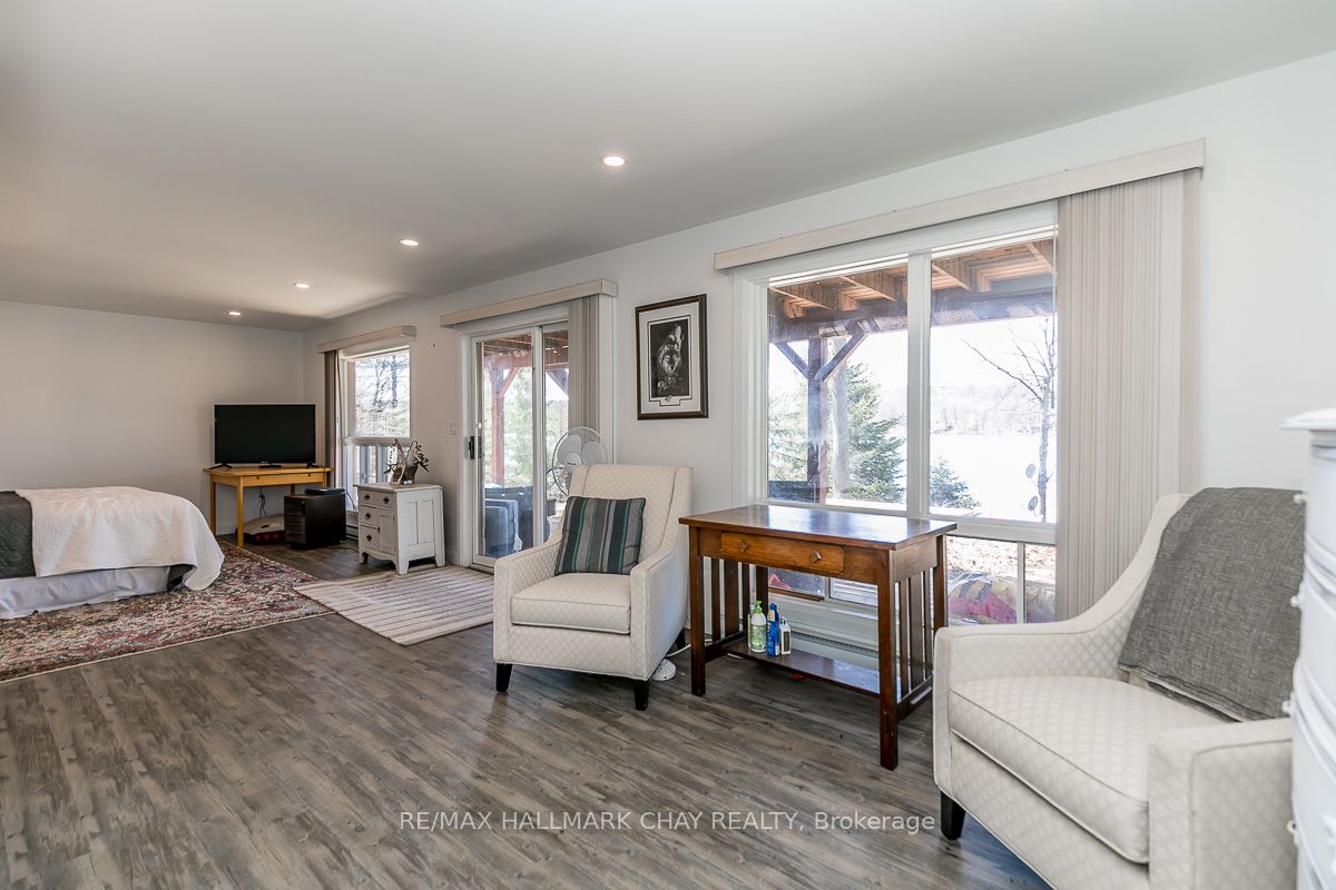 176 Farlain Lake Road E
