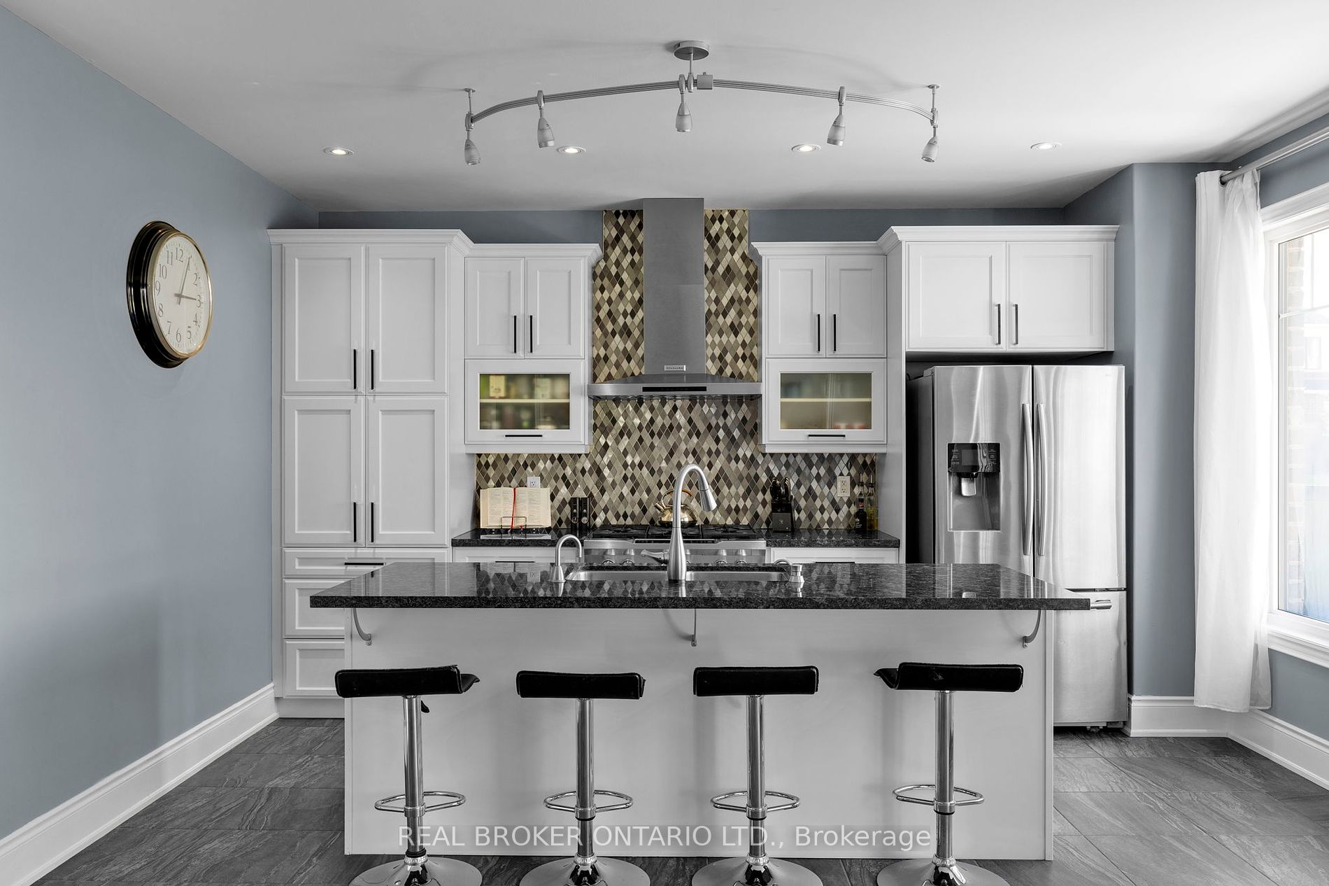 3032 Monarch Drive