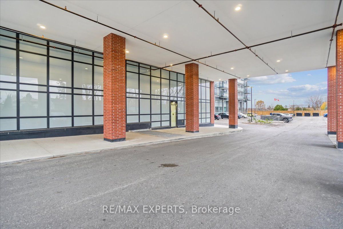 681 Yonge Street, #209