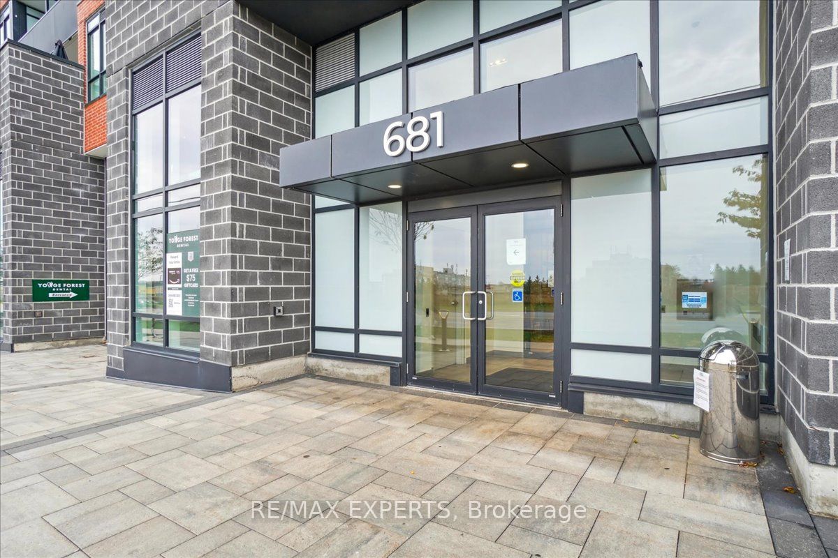 681 Yonge Street, #209