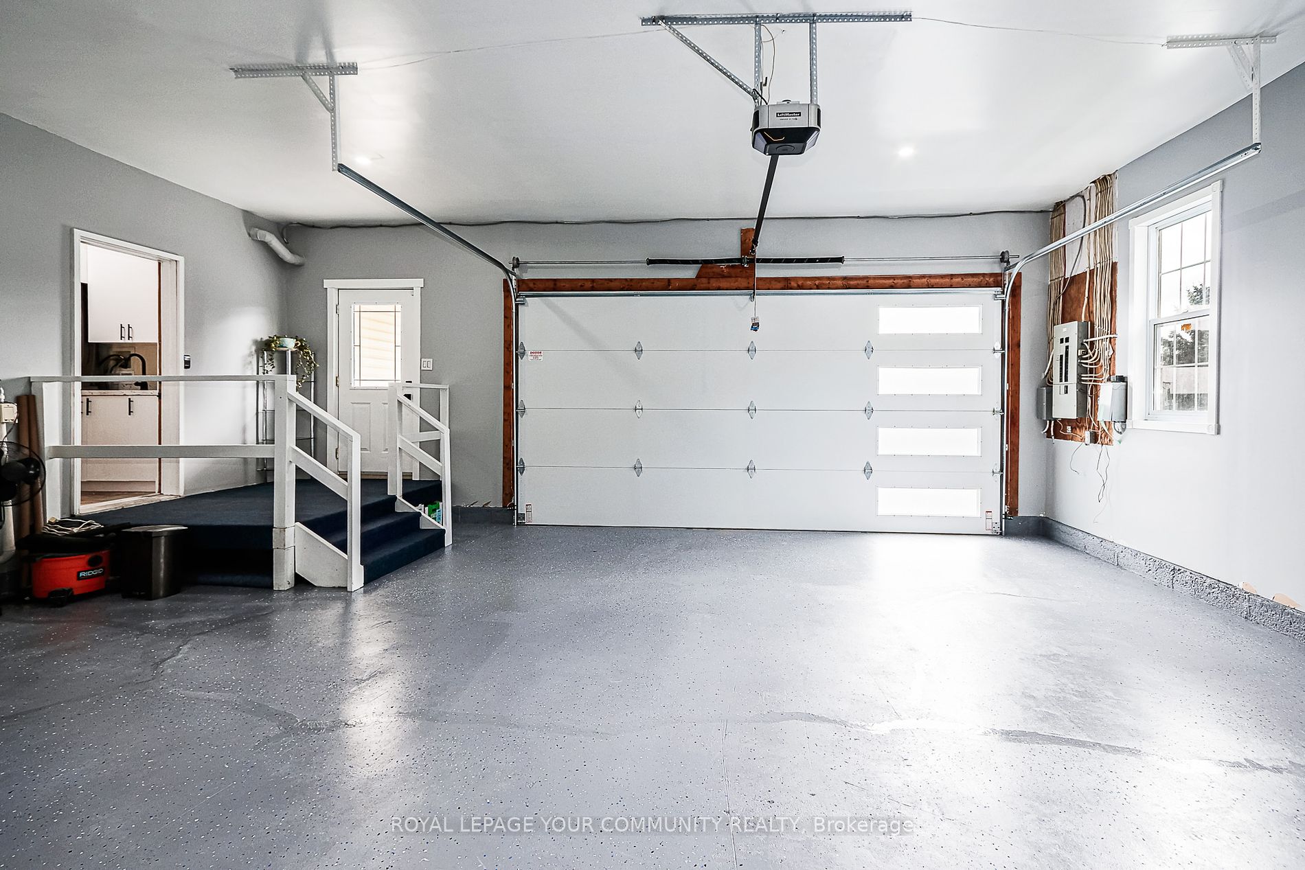 5 Deanna Drive