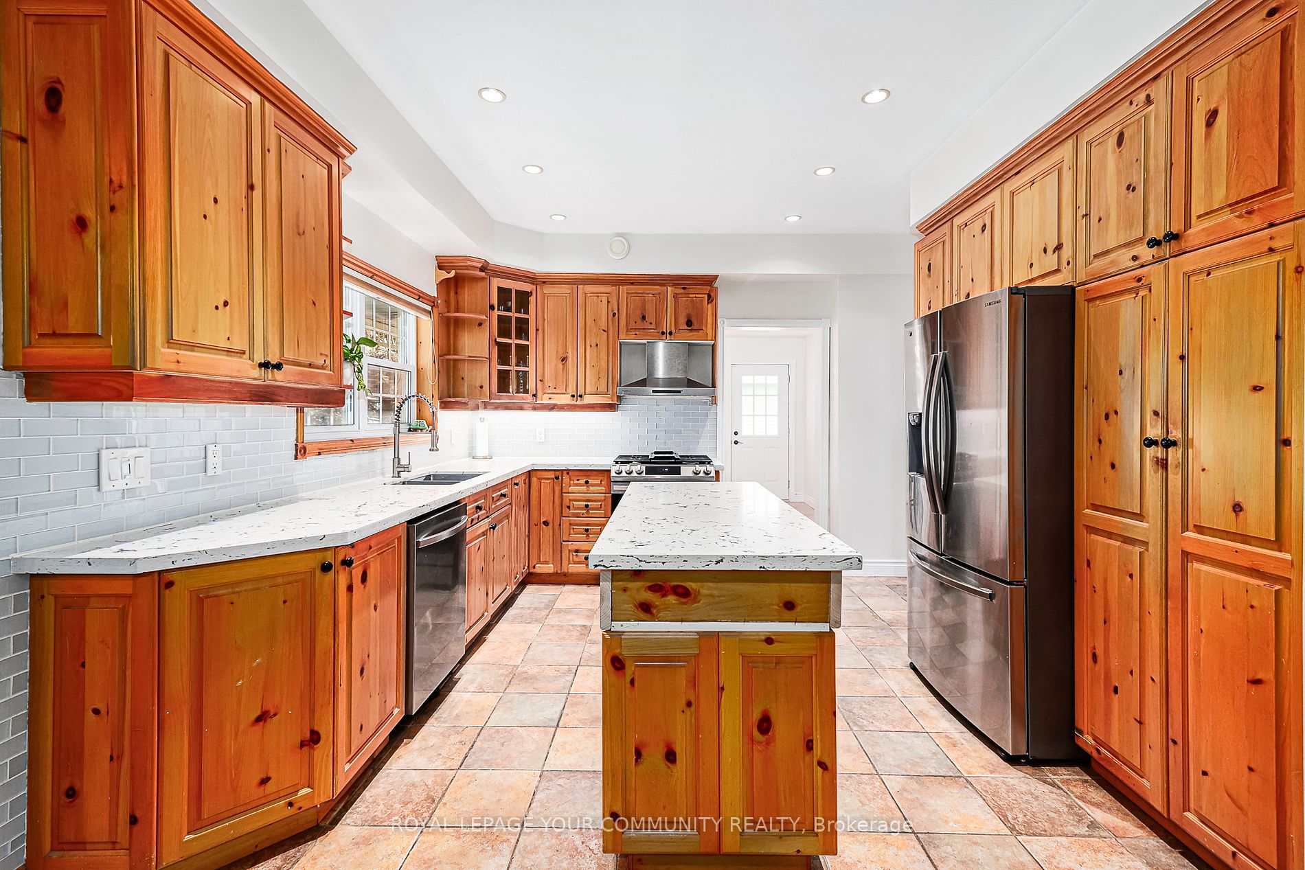 5 Deanna Drive