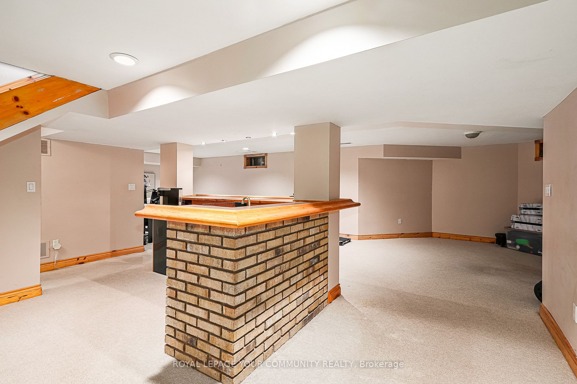 5 Deanna Drive