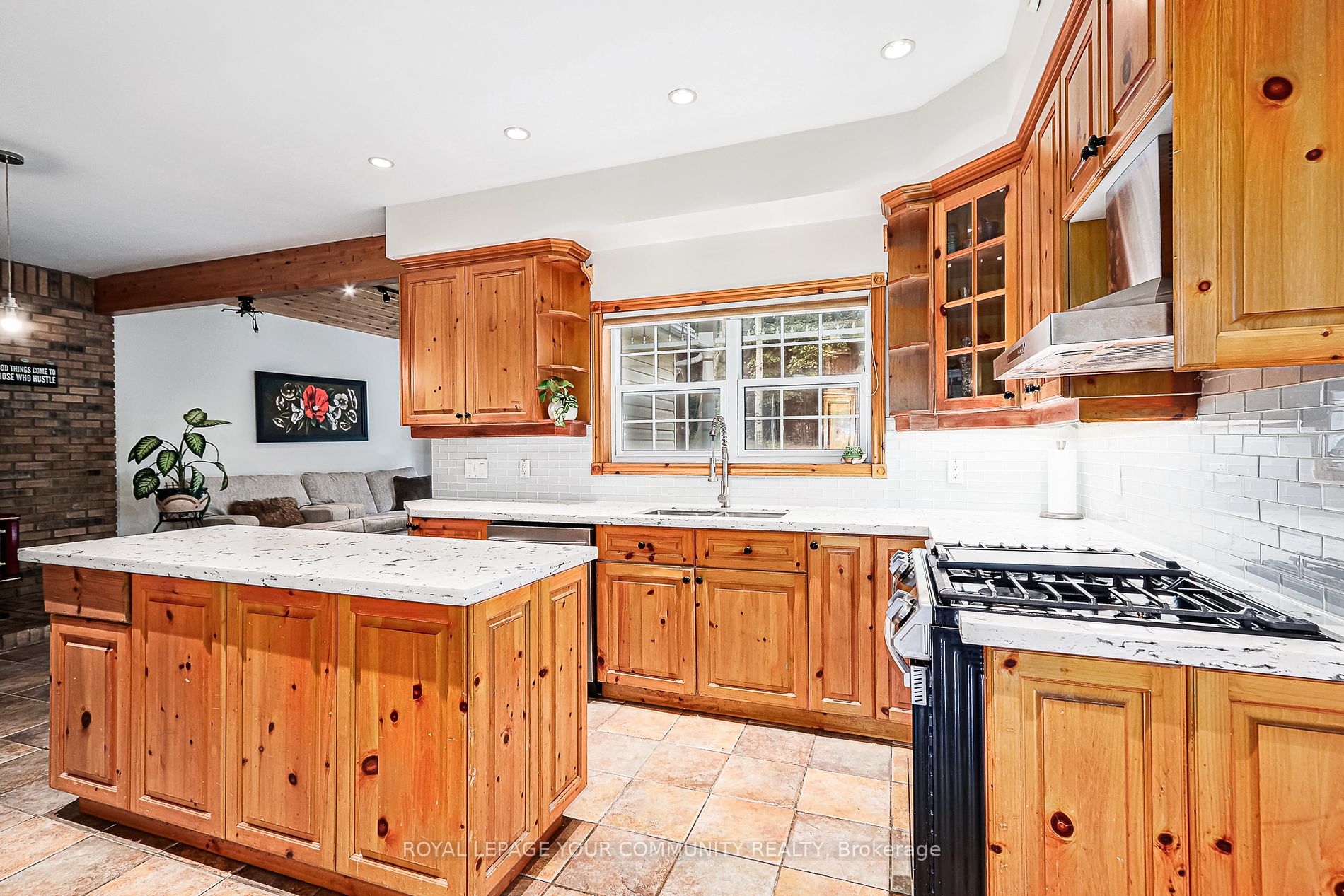 5 Deanna Drive