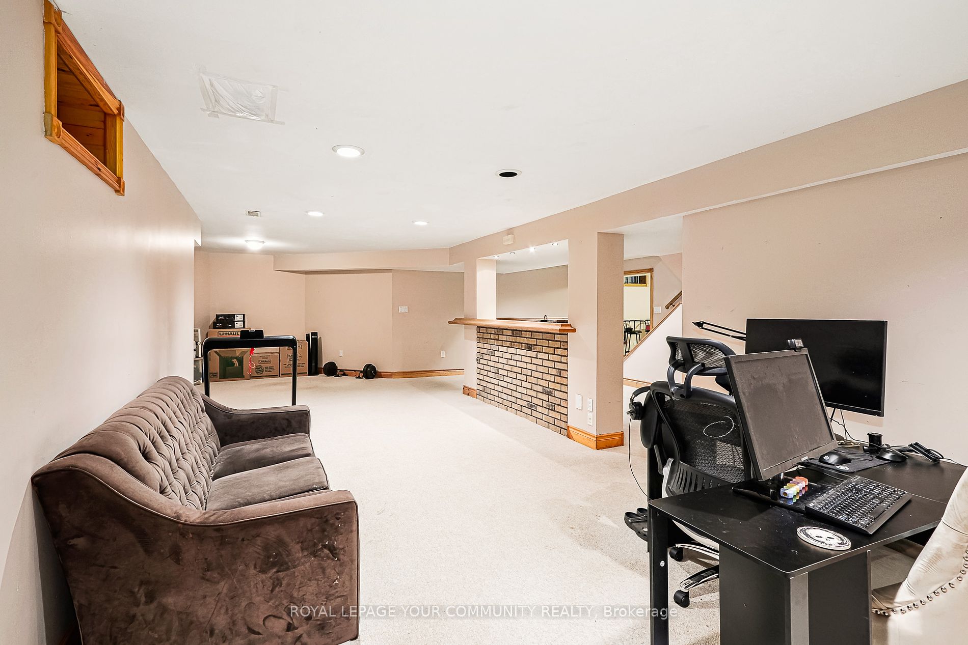 5 Deanna Drive