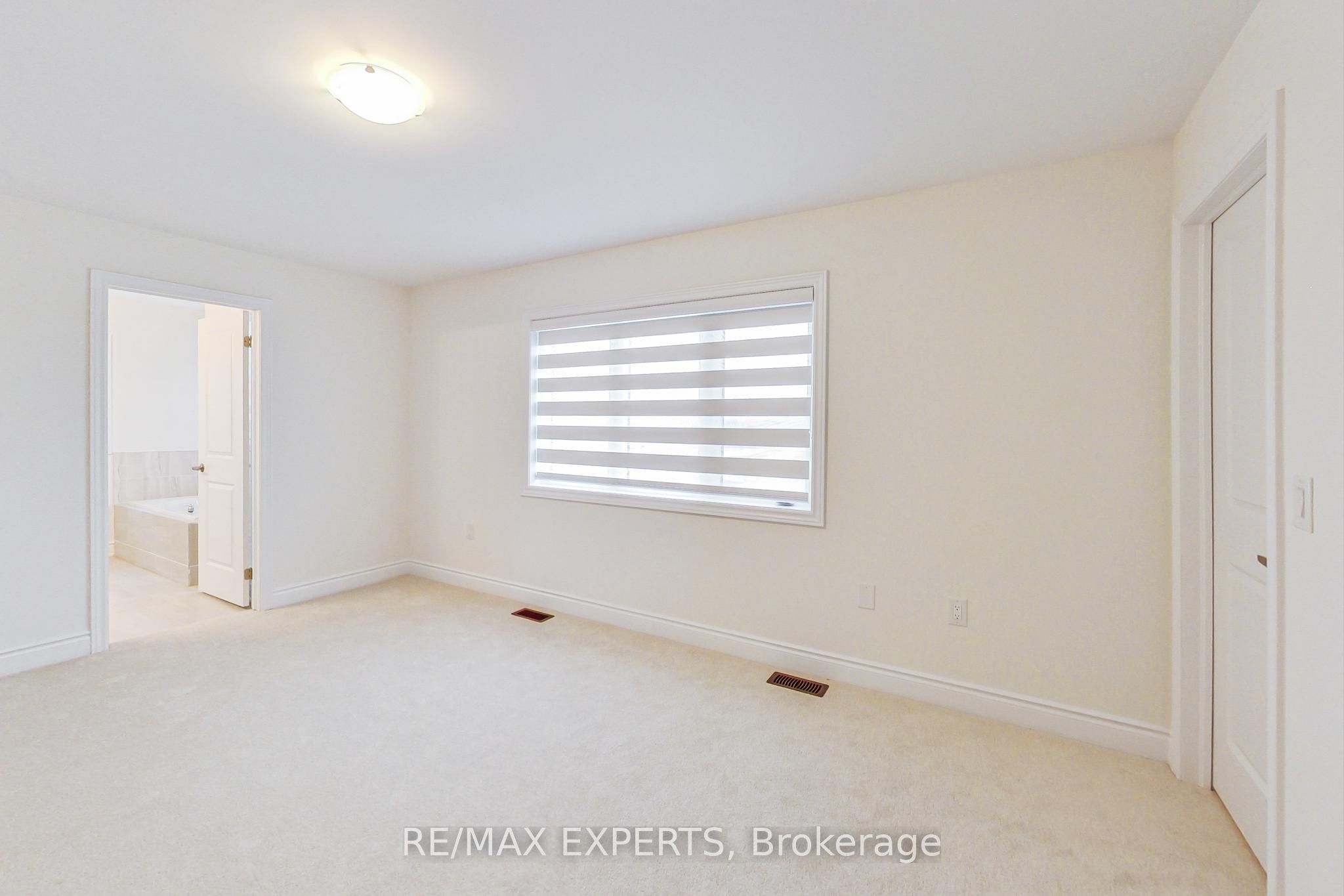 11 Union Boulevard