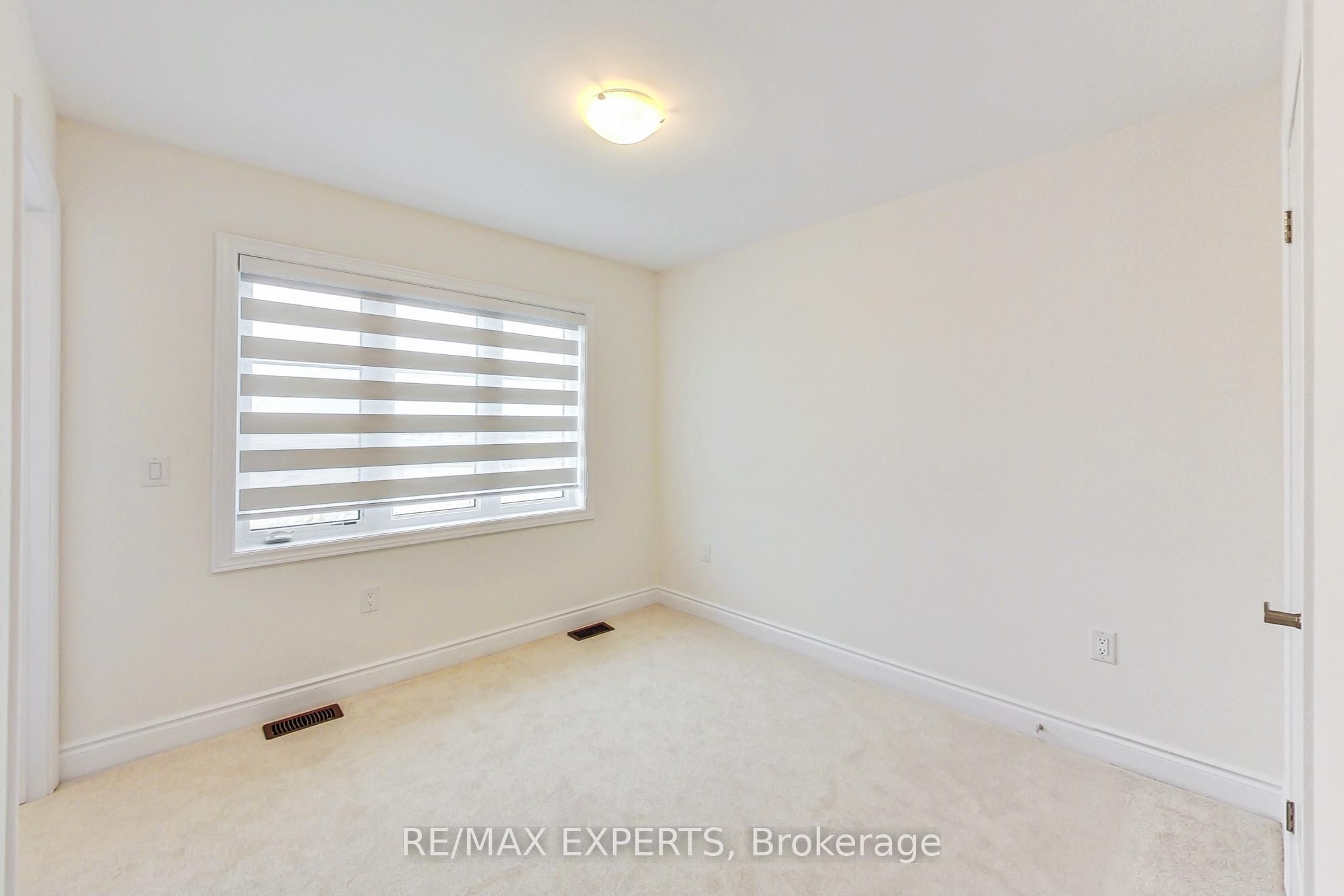 11 Union Boulevard