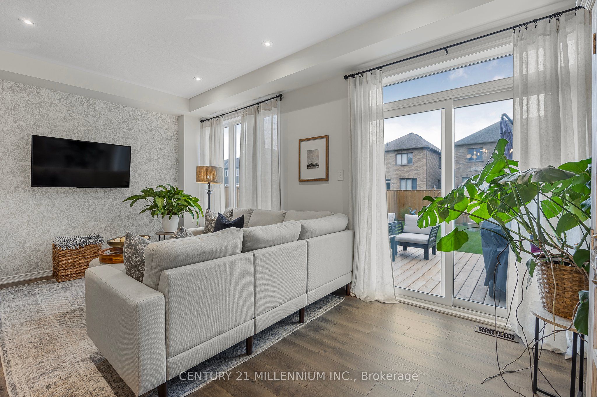 25 Kirby Avenue