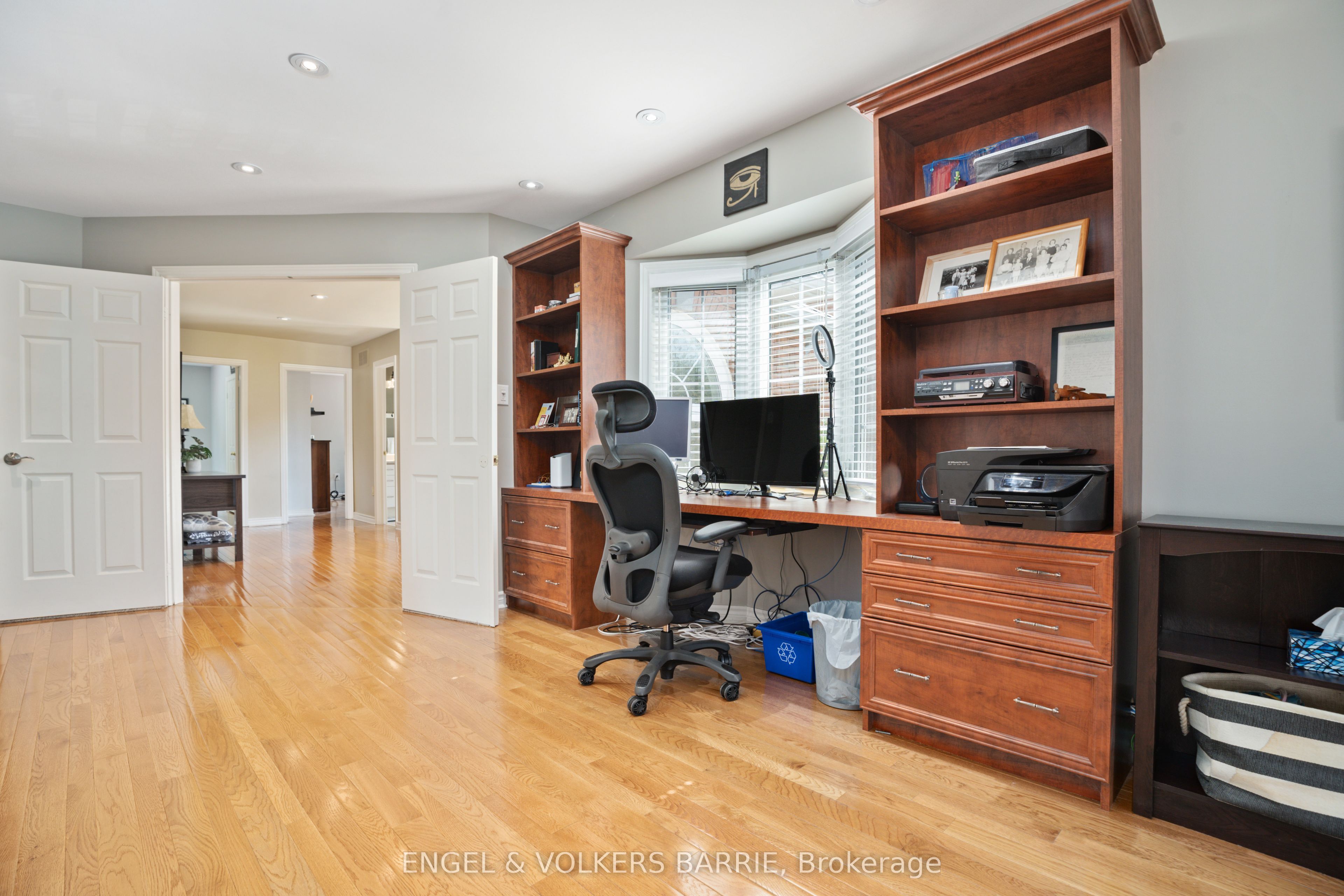 19 Grand Forest Drive