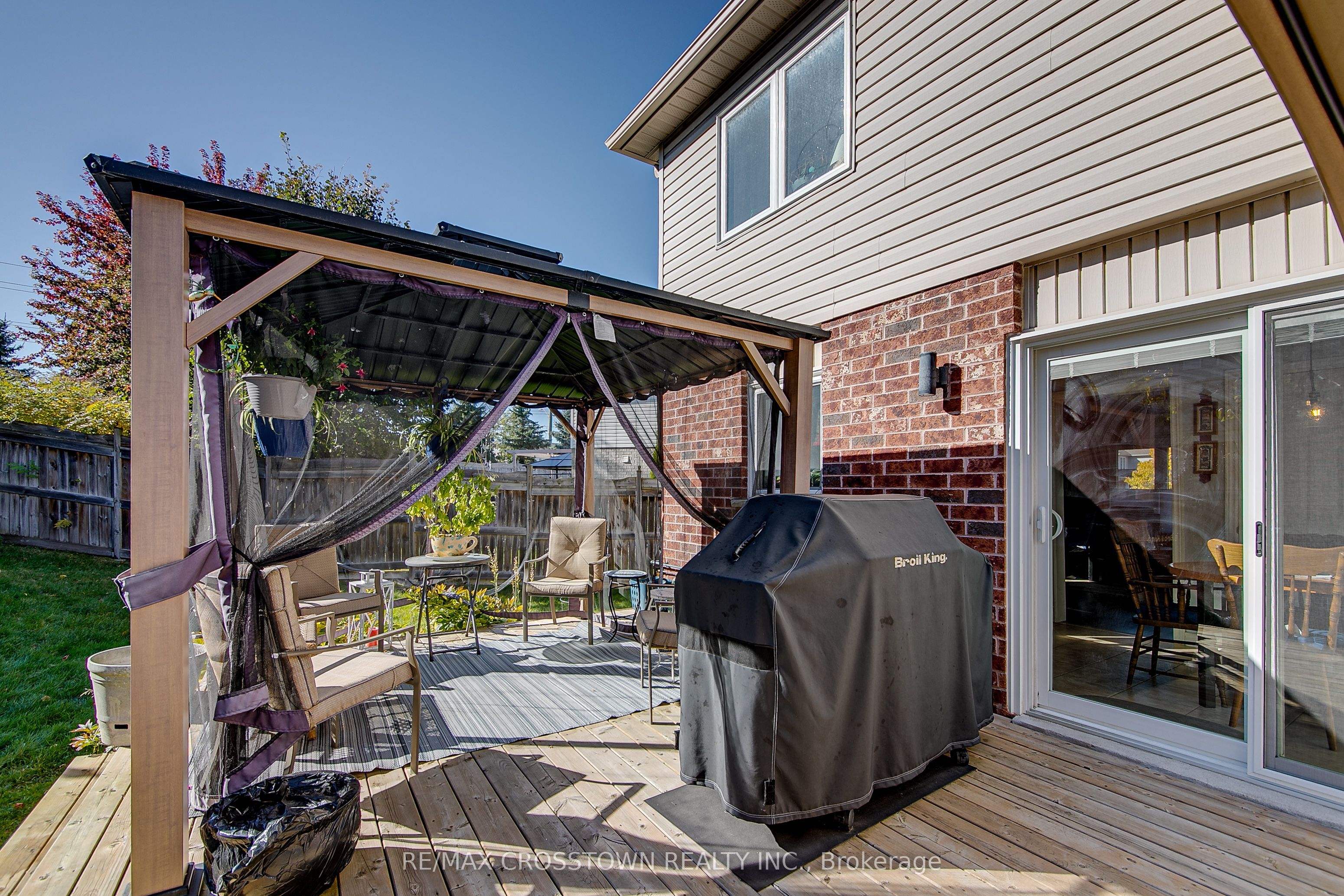 117 Bentley Crescent