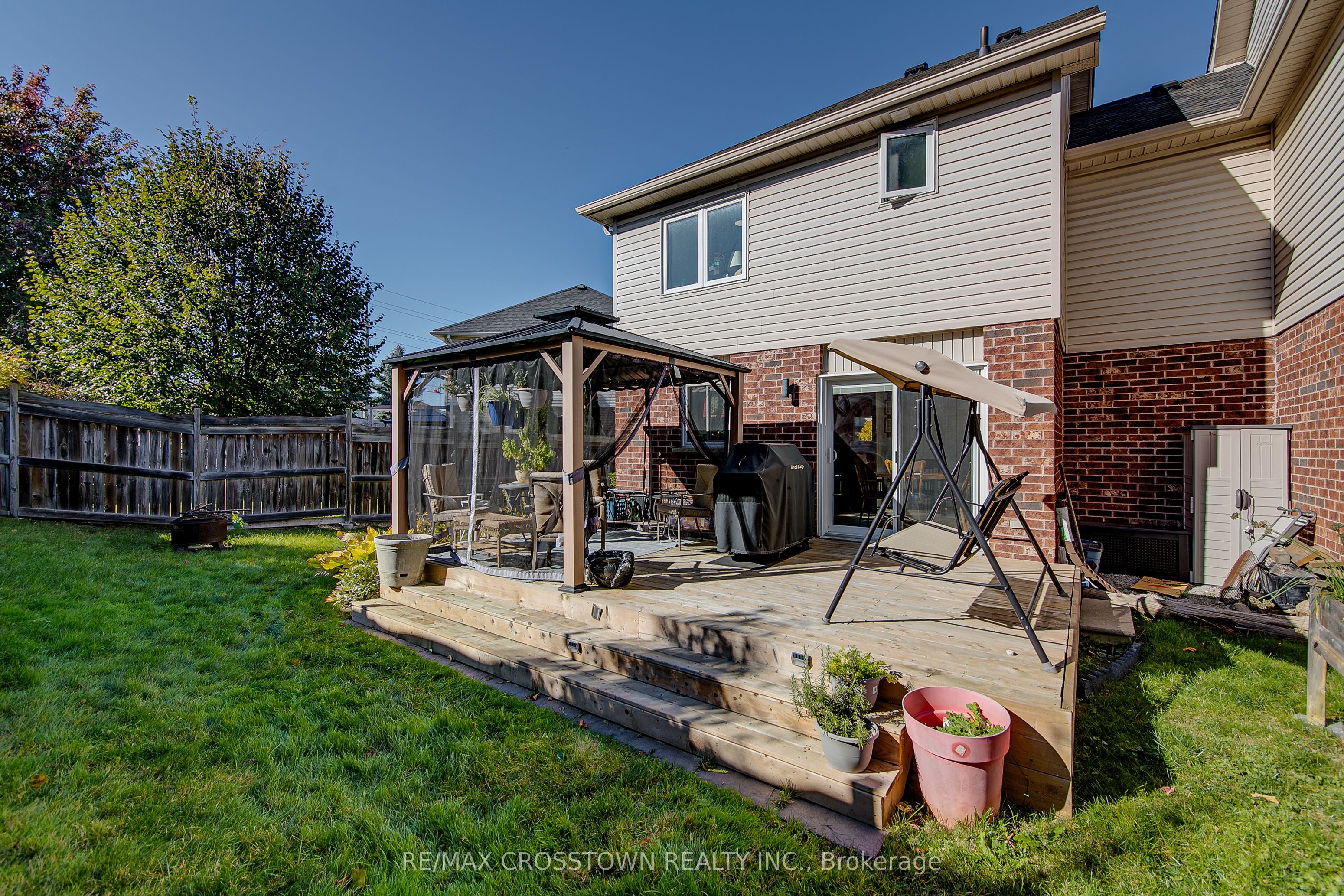 117 Bentley Crescent