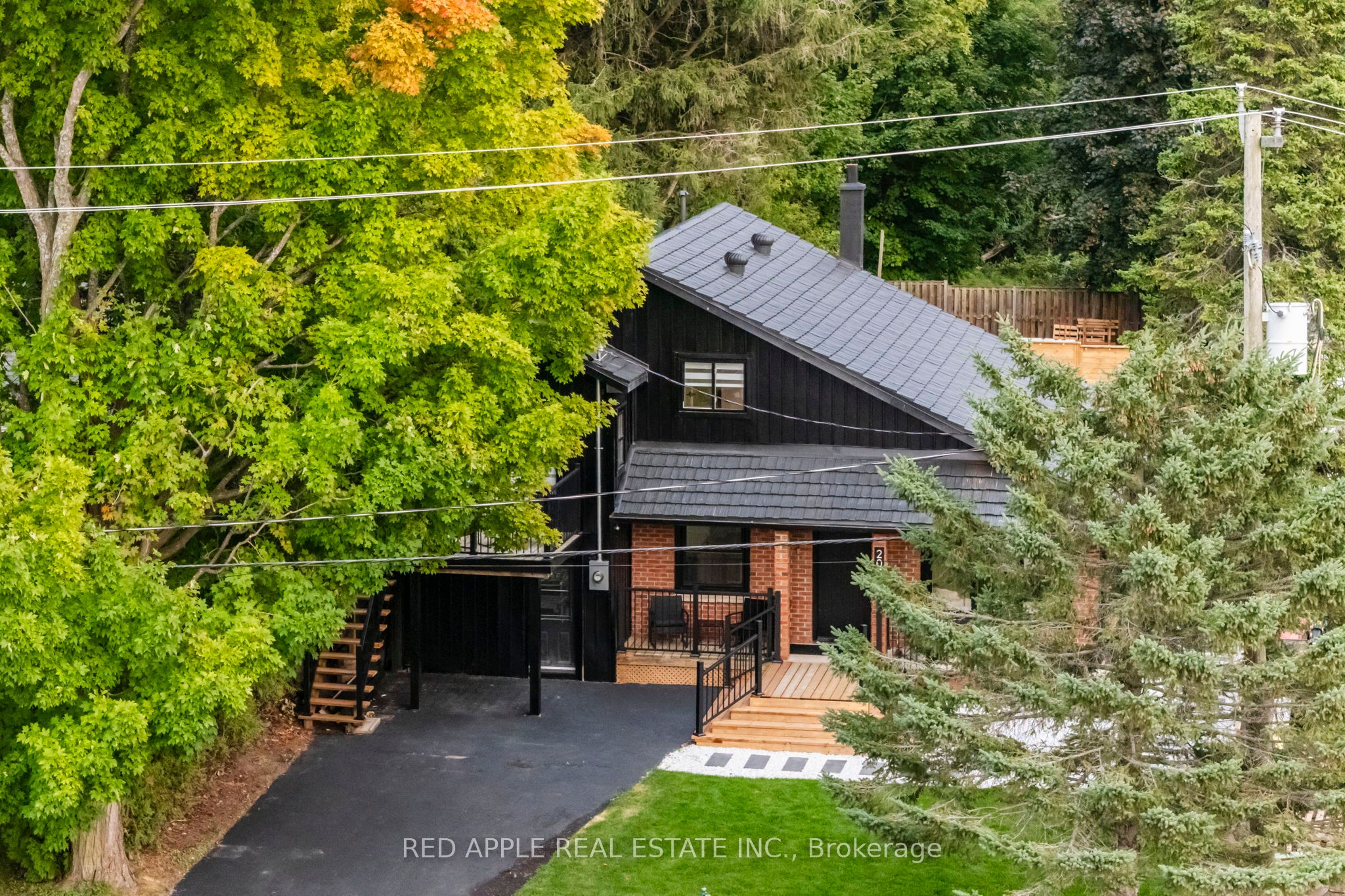 205 Hoyt Avenue