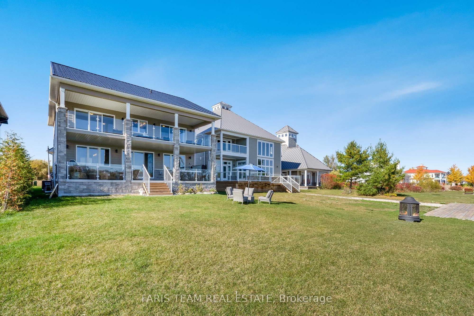 7 Dock Lane
