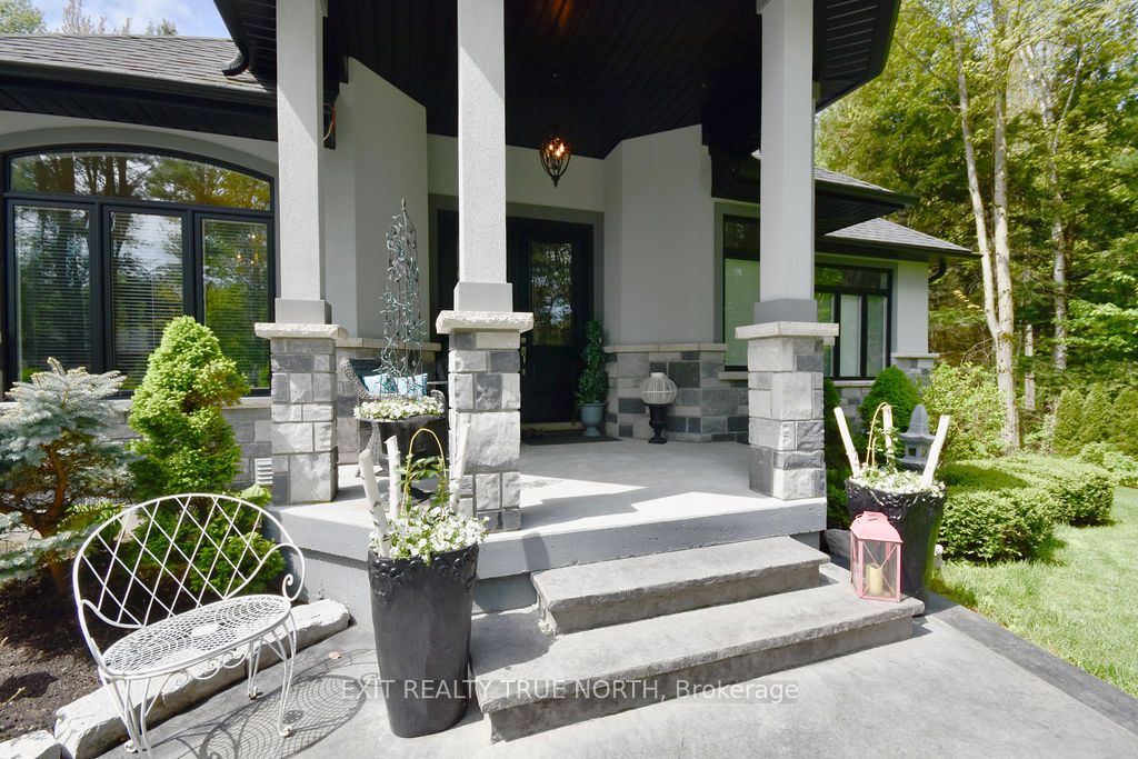 2 Sycamore Circle
