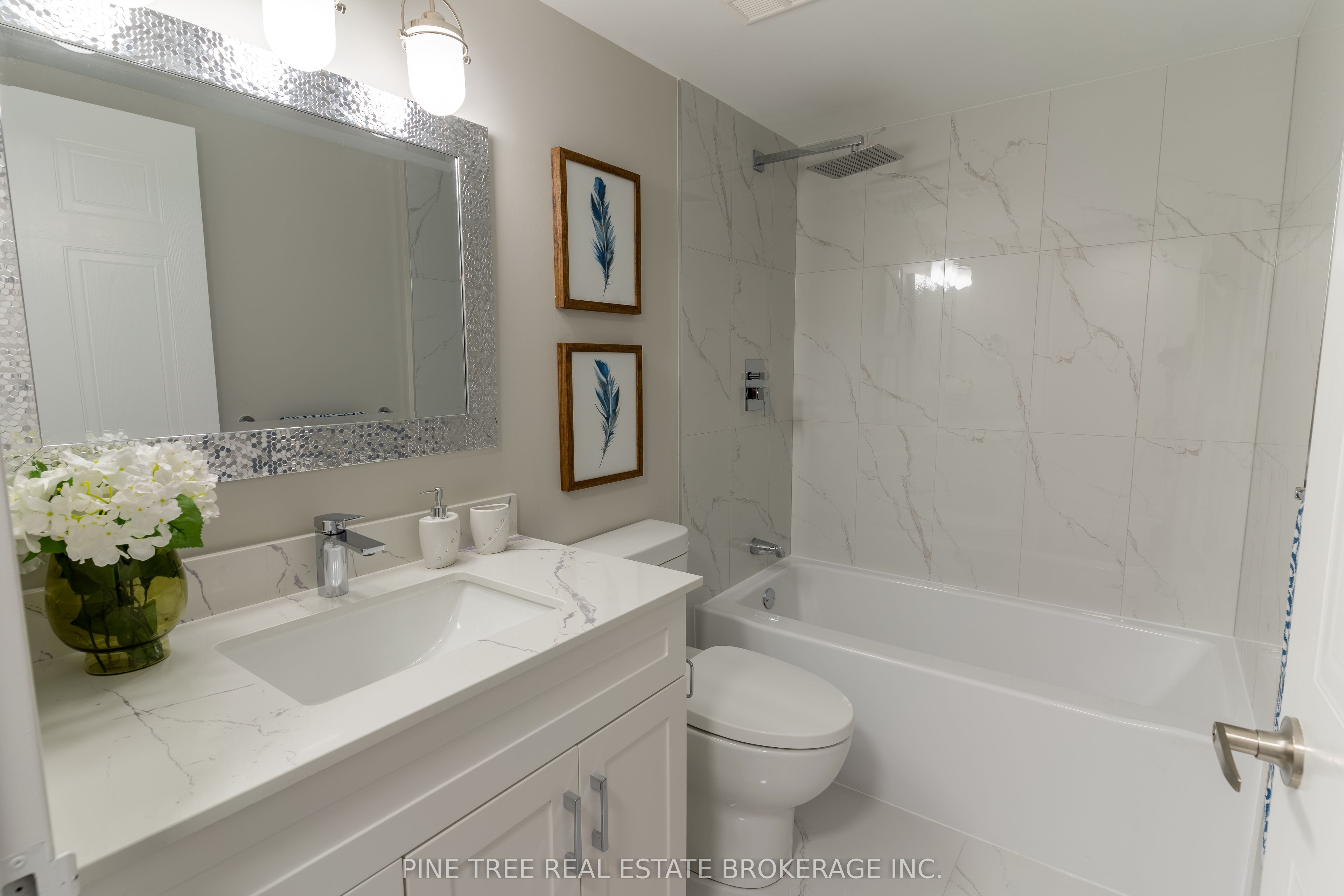 65 Ellen Street, #208