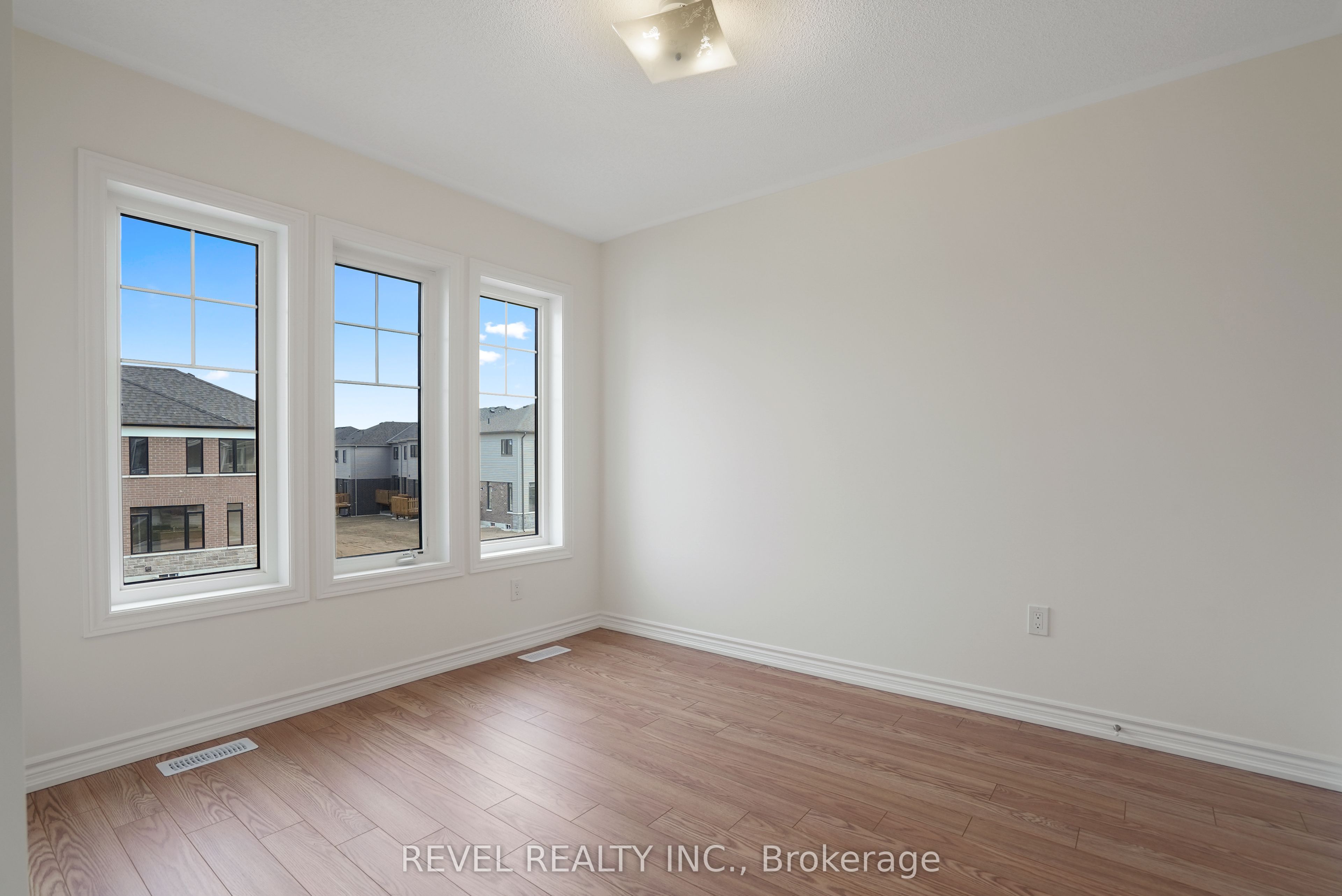 12 Hylton Drive