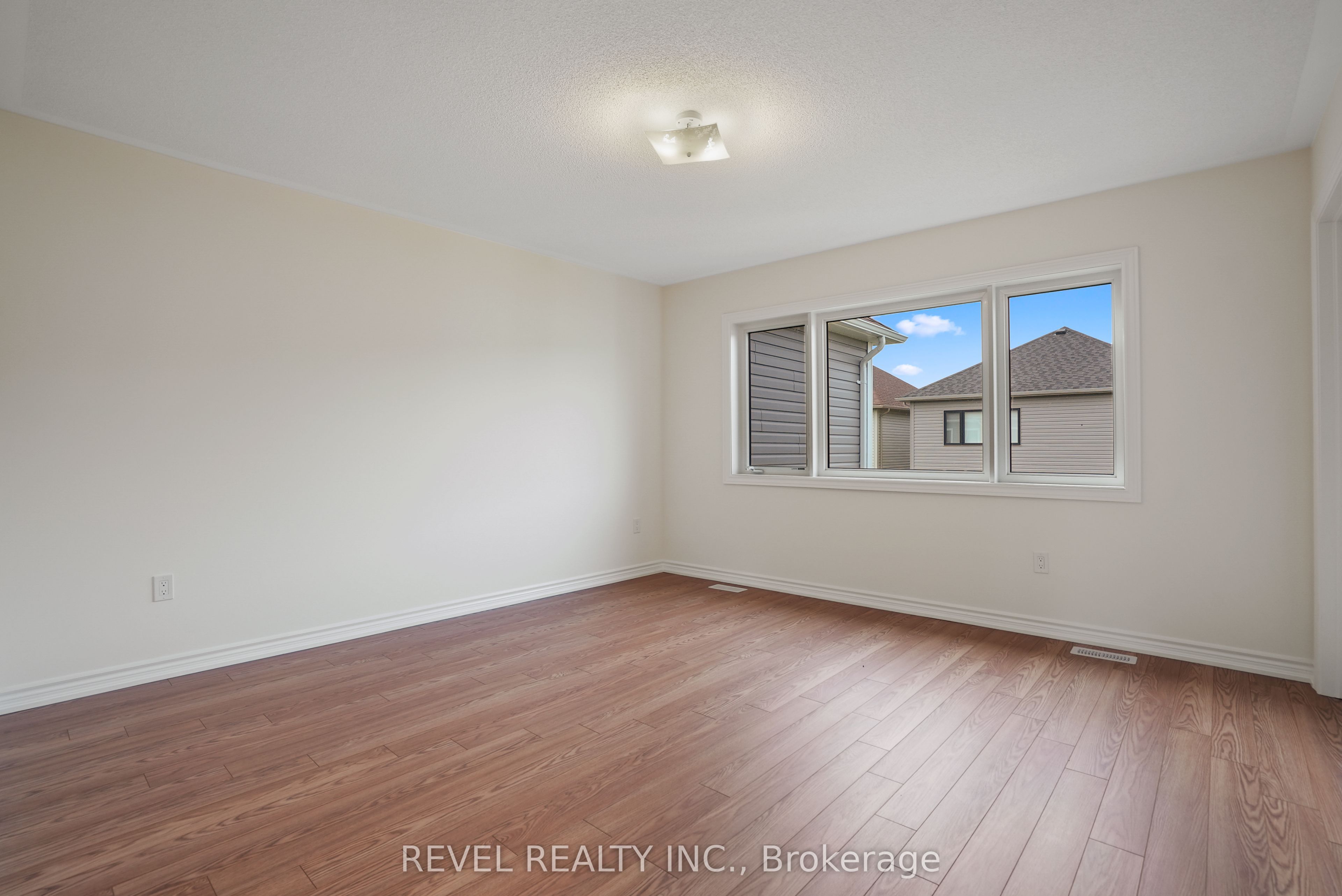 12 Hylton Drive