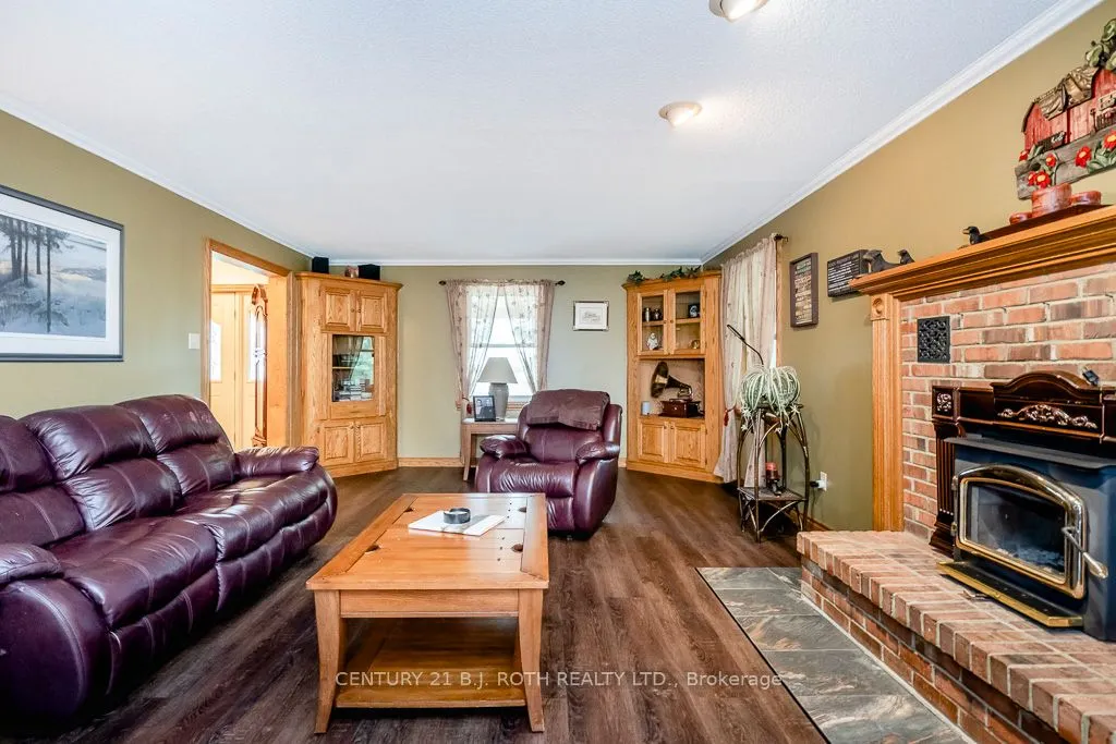 301 4 Concession Road
