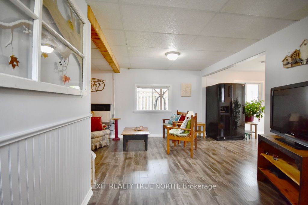 5632 Penetanguishene Road