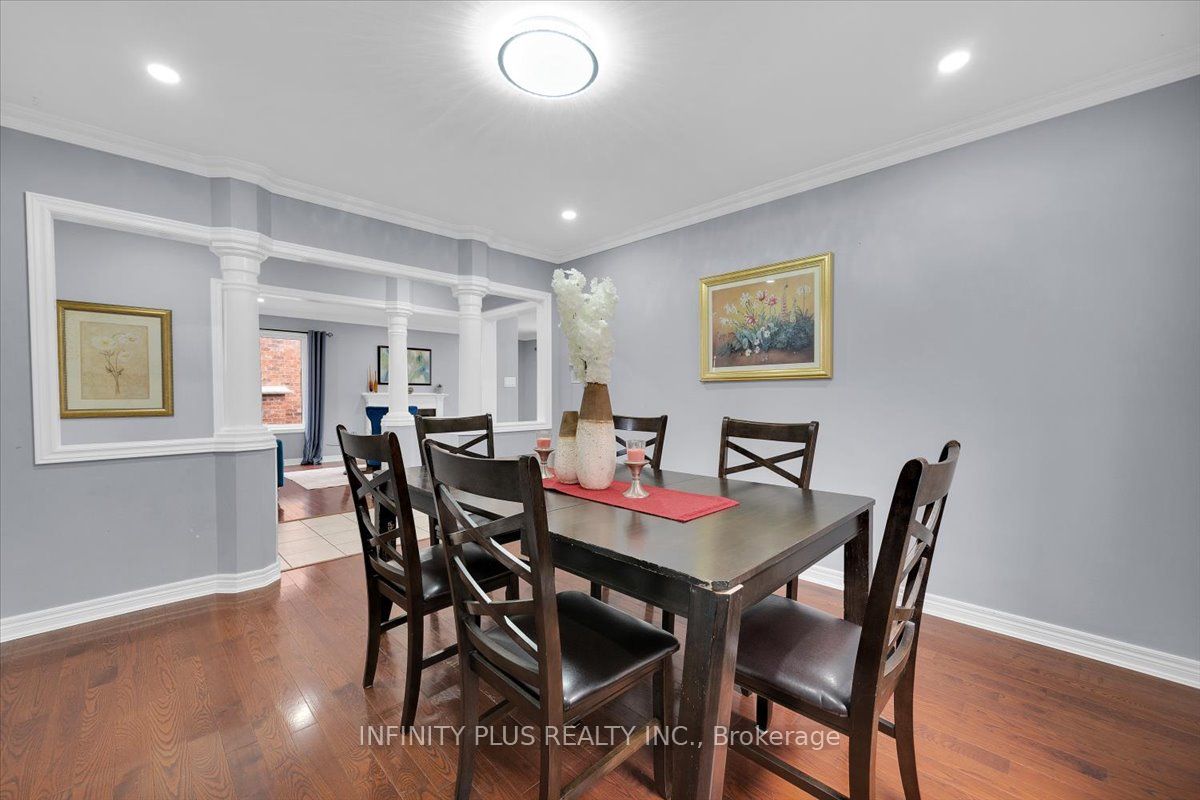 10 Sandalwood Court