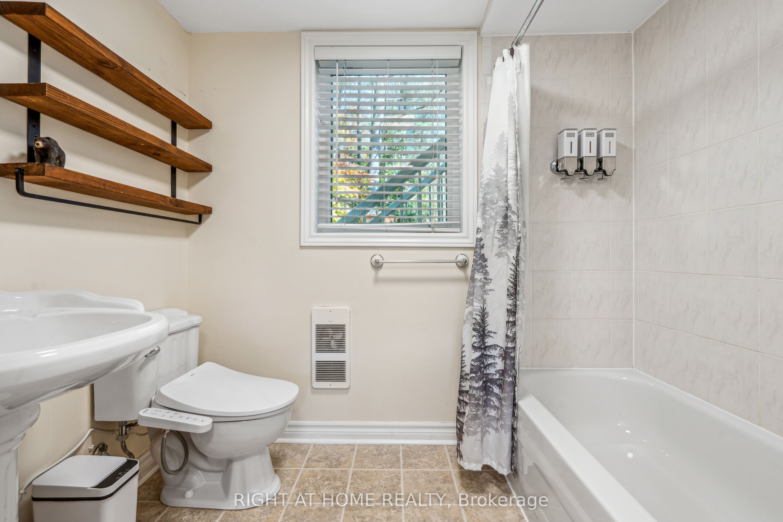3583 Riverdale Drive