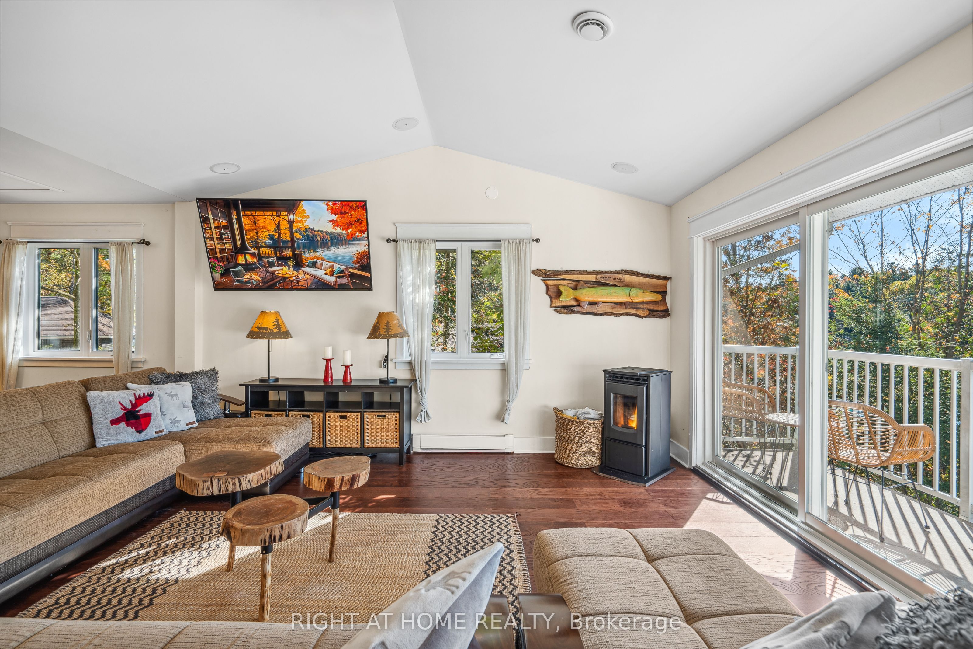 3583 Riverdale Drive