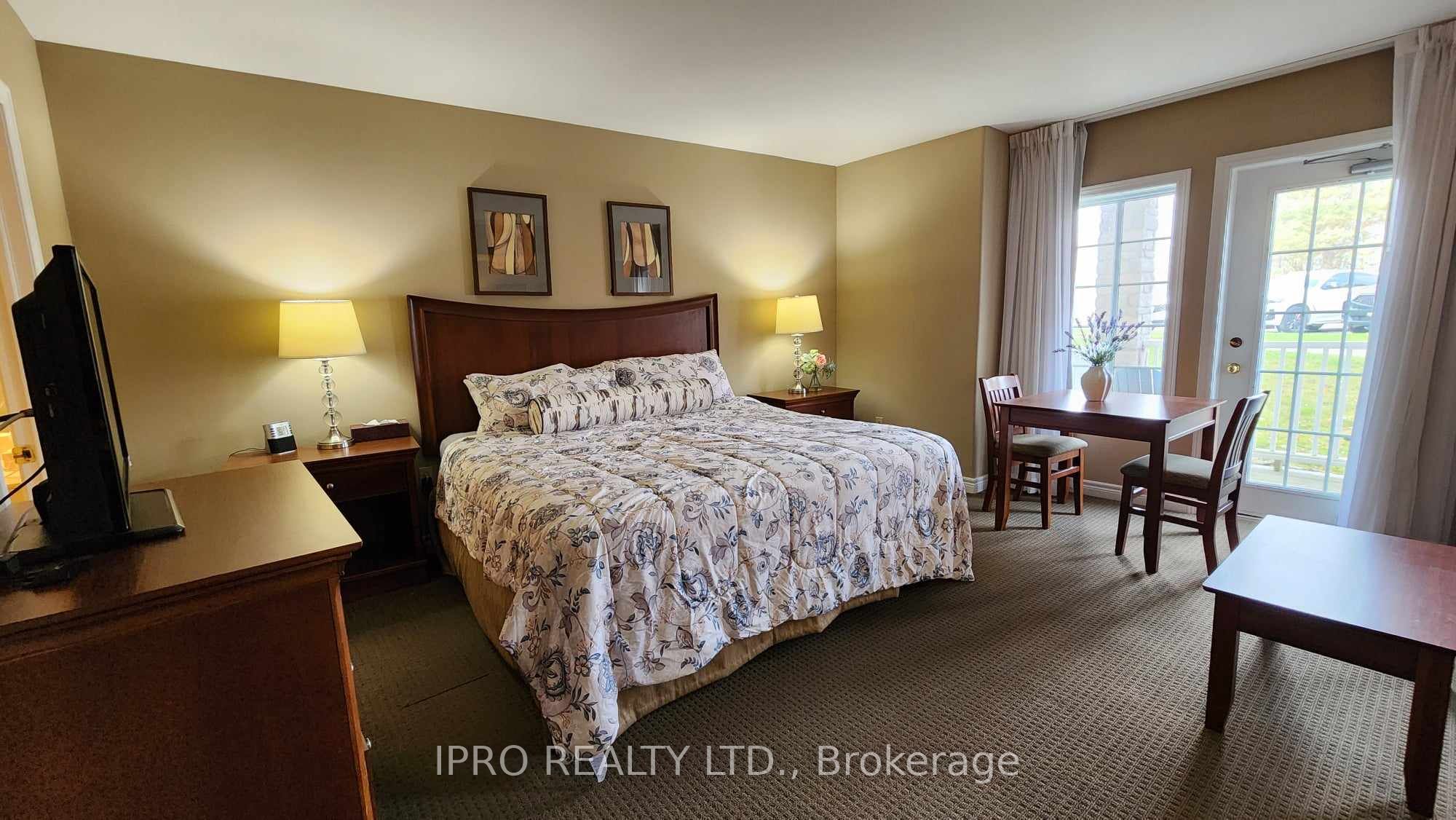 90 Highland Drive, #2074/75