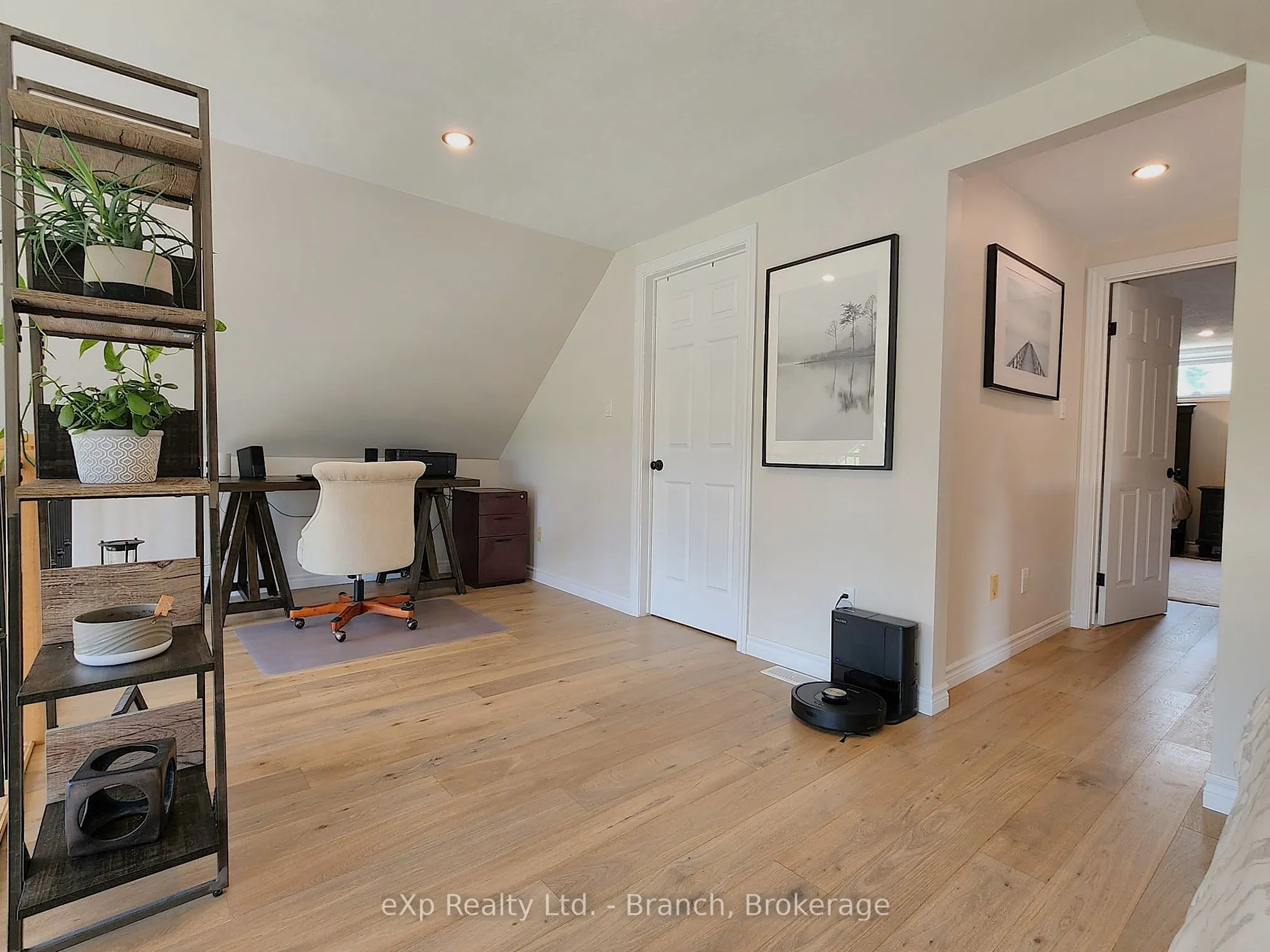 55 Lakeshore Avenue