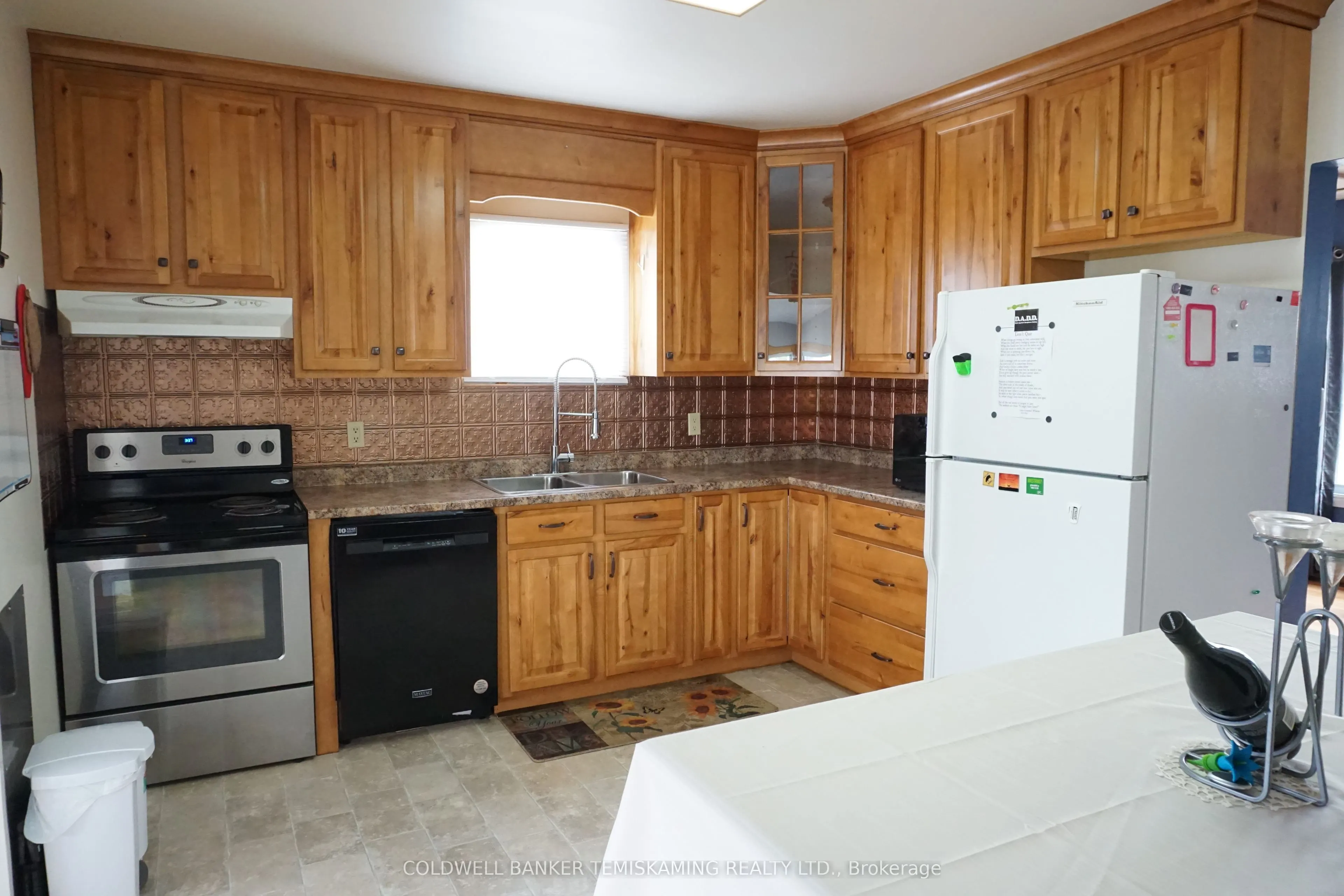 39 THIRD Street E