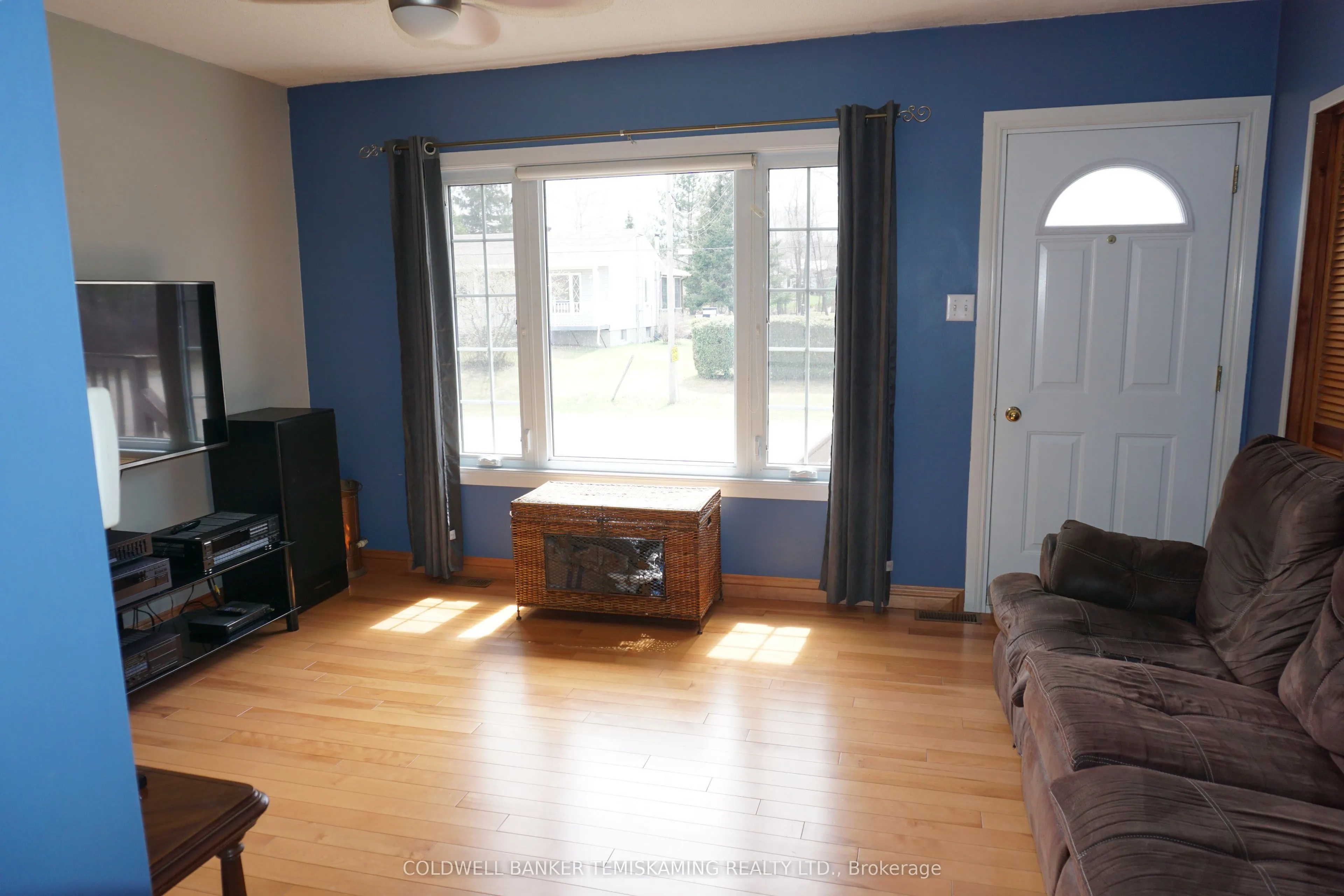 39 THIRD Street E