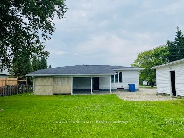 10 LEONARD Avenue
