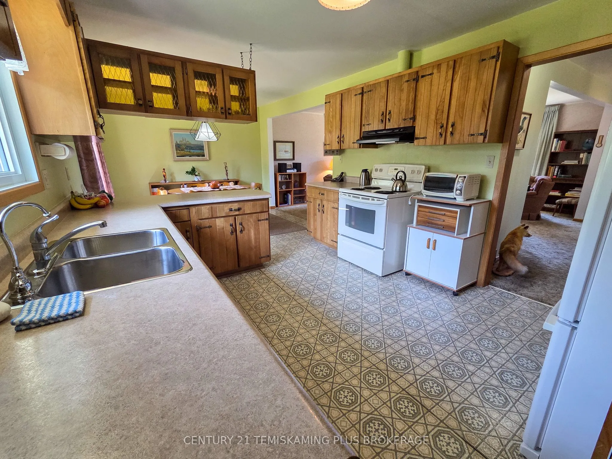428120 Chamberlain 3 Road