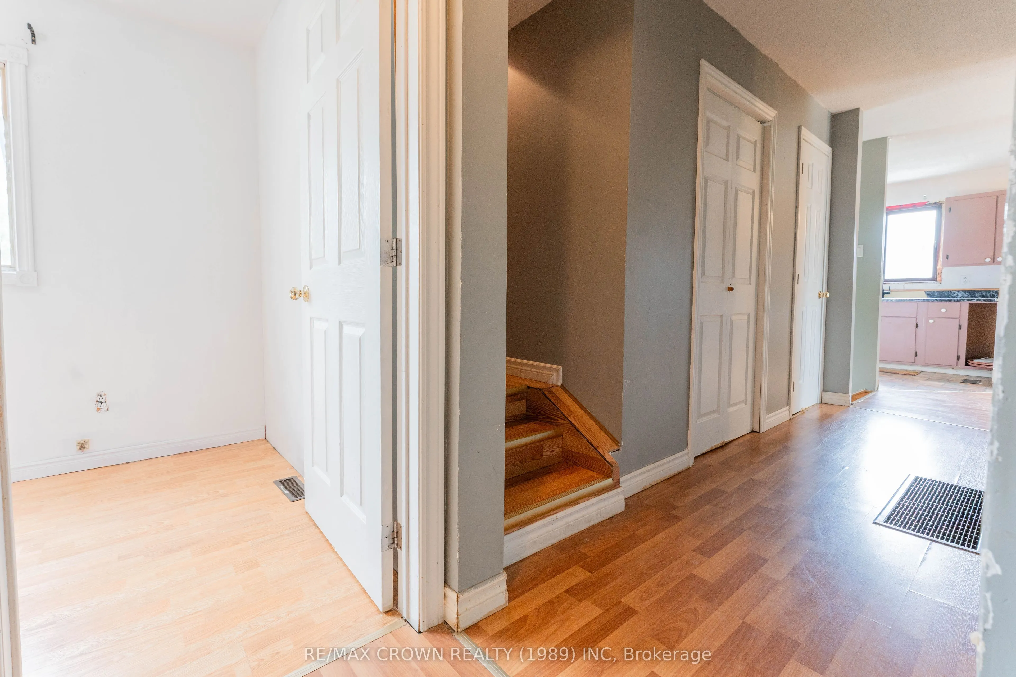 50 Brunelle Road S