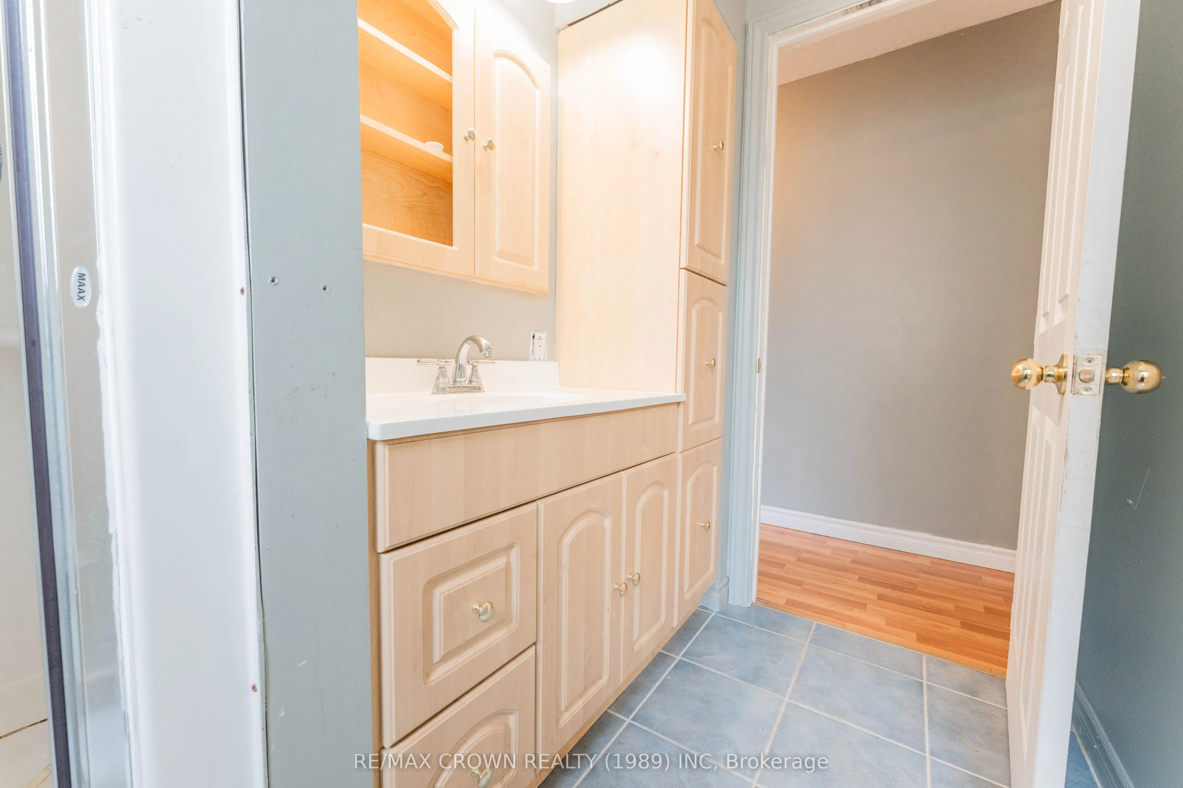 50 Brunelle Road S