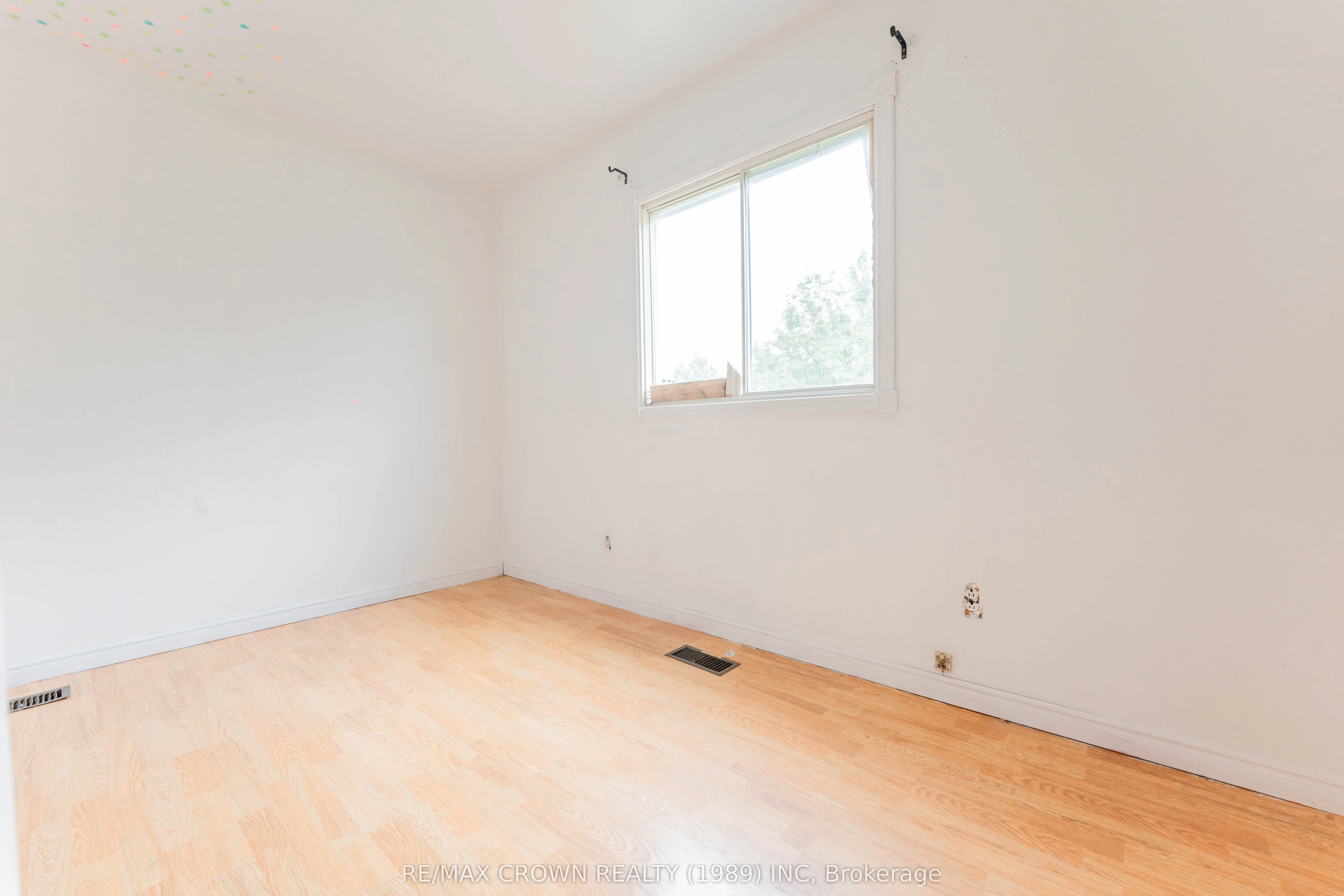 50 Brunelle Road S