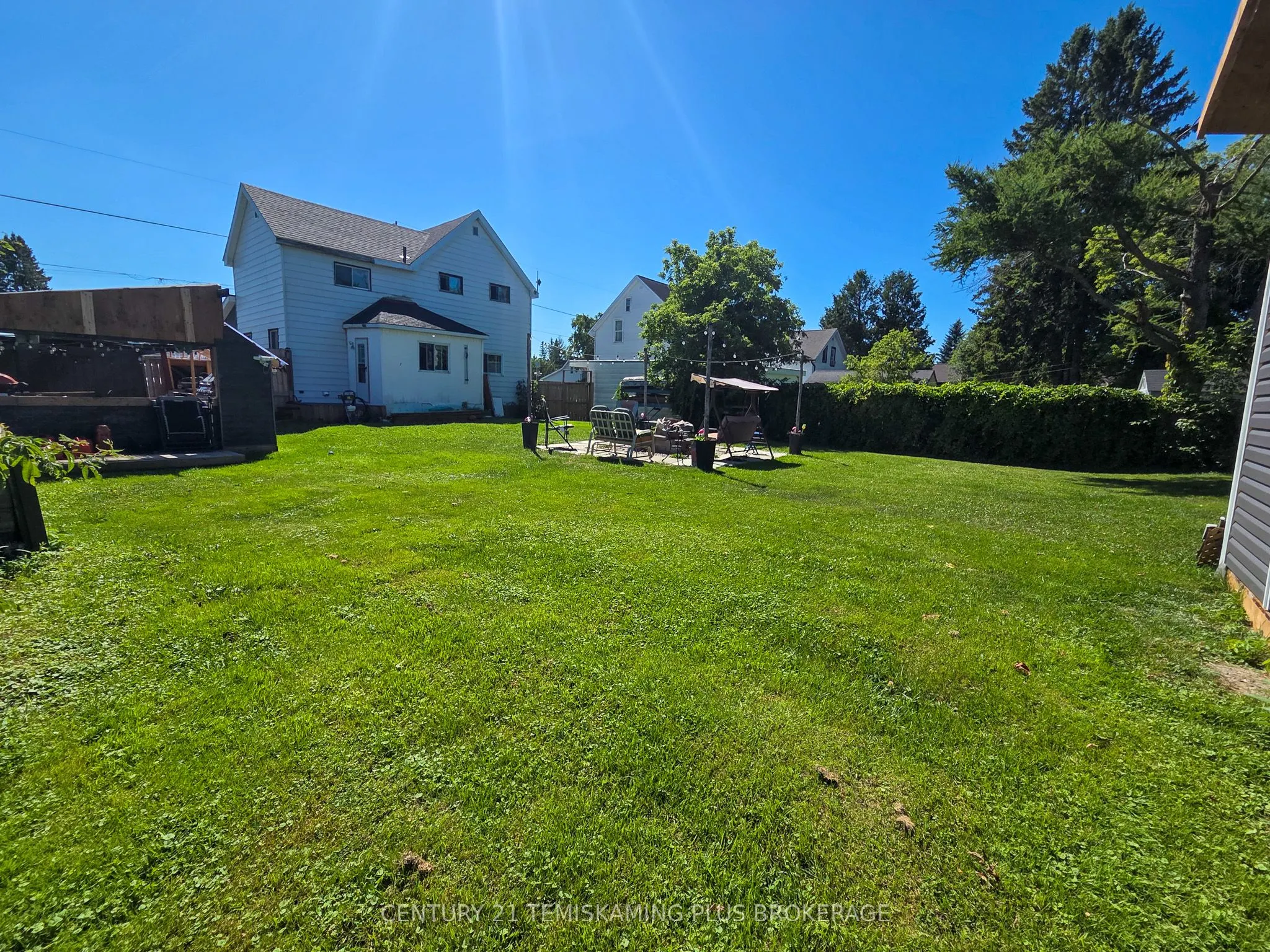 45 6th Avenue