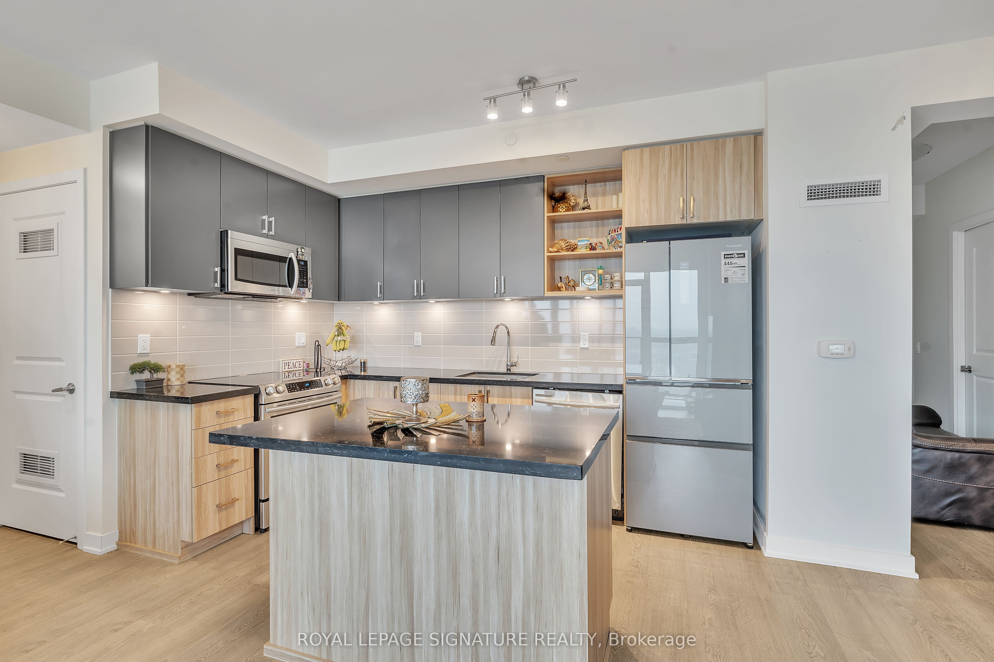 4677 Glen Erin Drive #1602