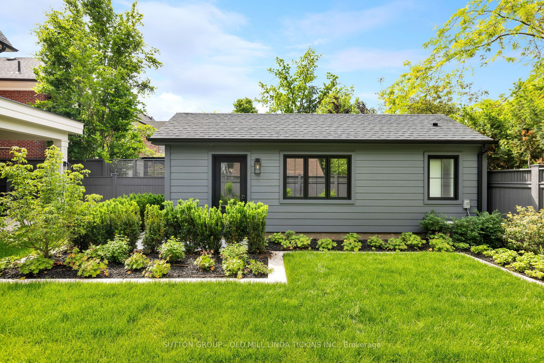 88 Willingdon Boulevard