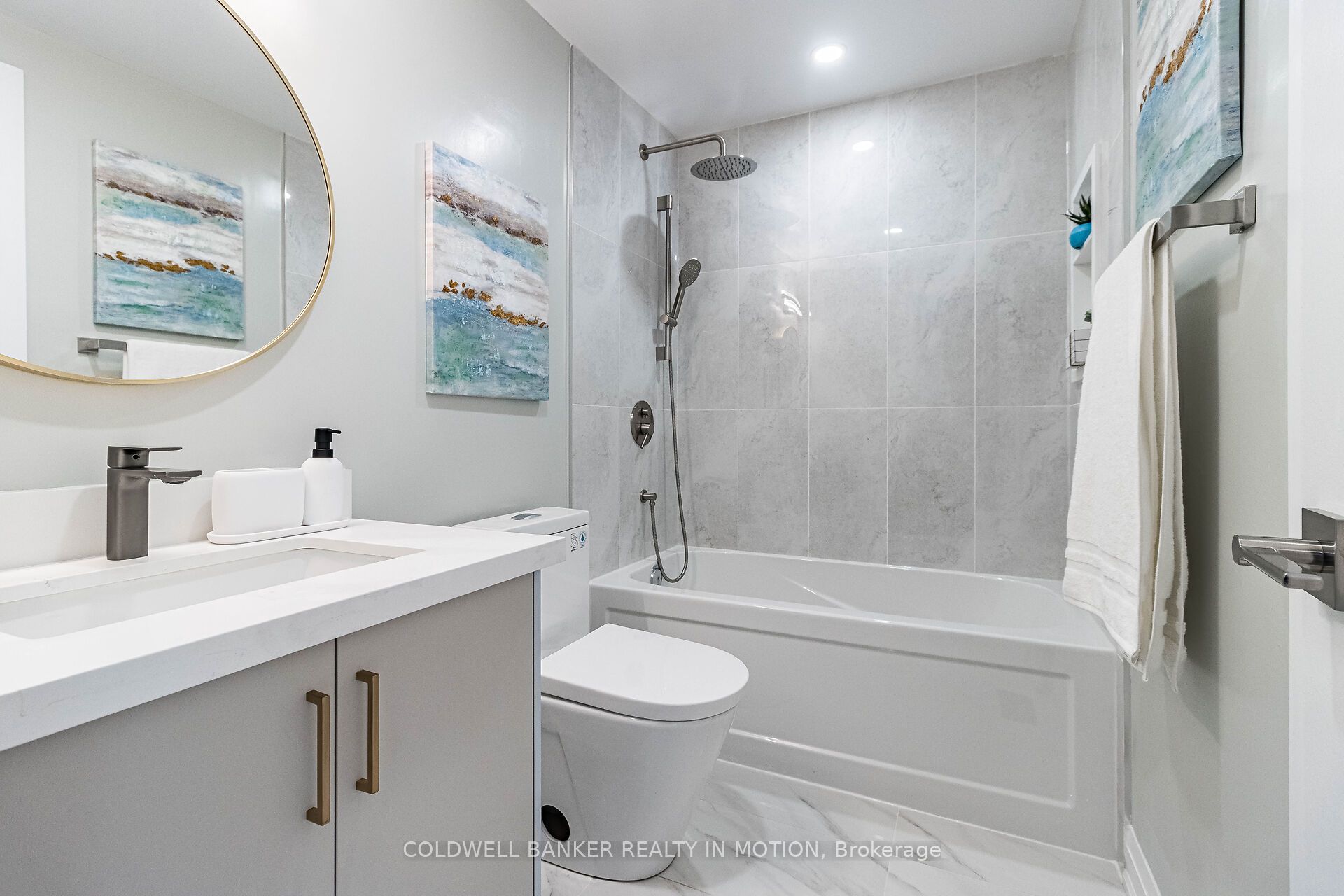 3351 Hornbeam Crescent, #86