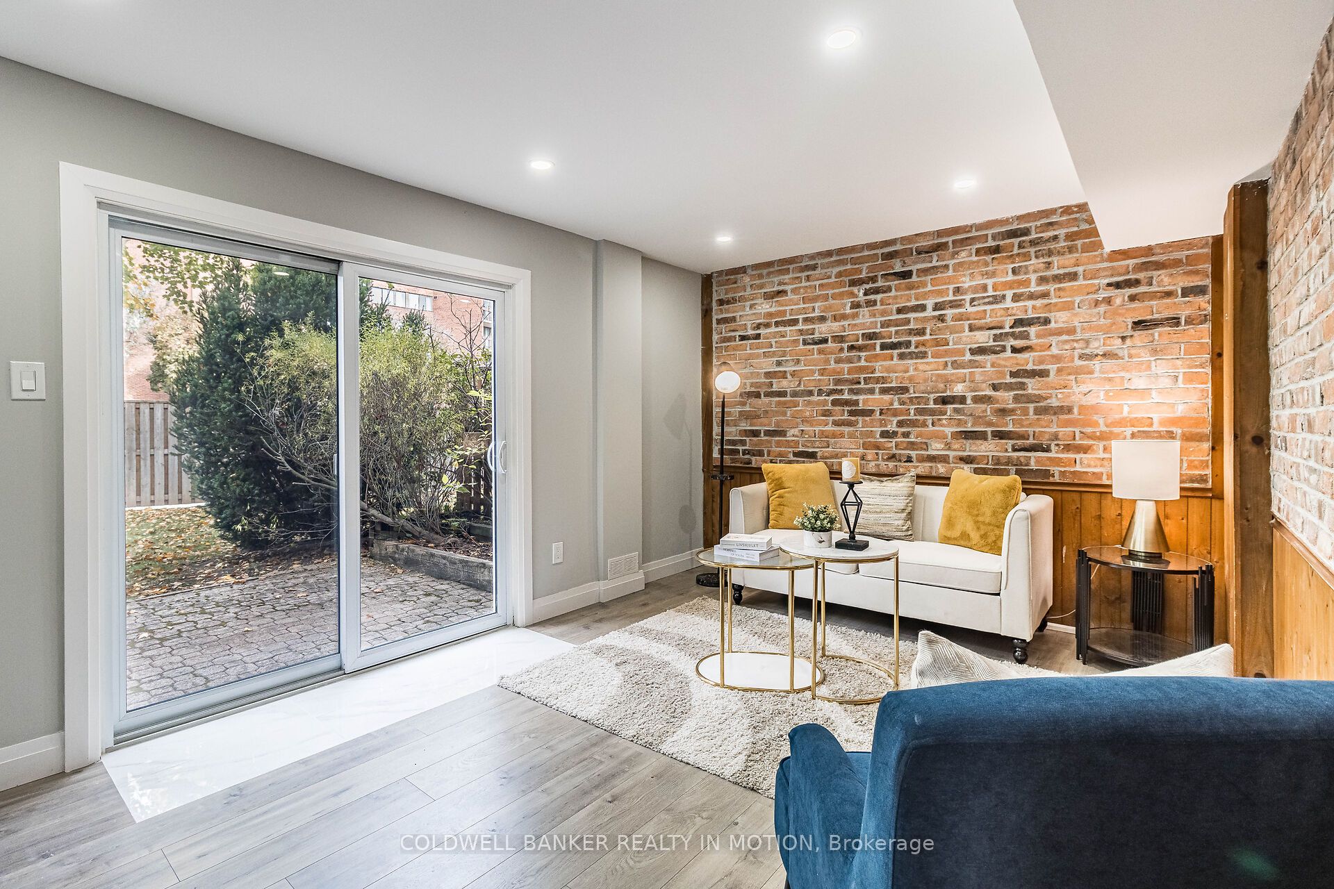 3351 Hornbeam Crescent, #86