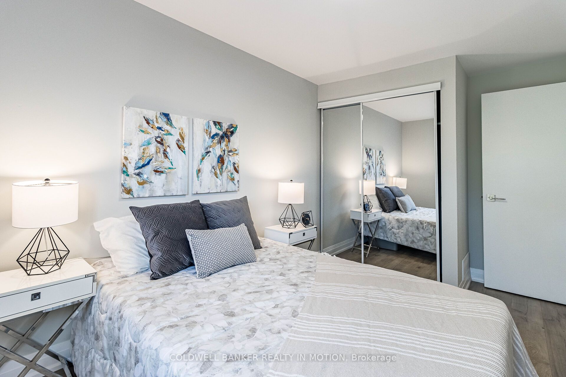 3351 Hornbeam Crescent, #86