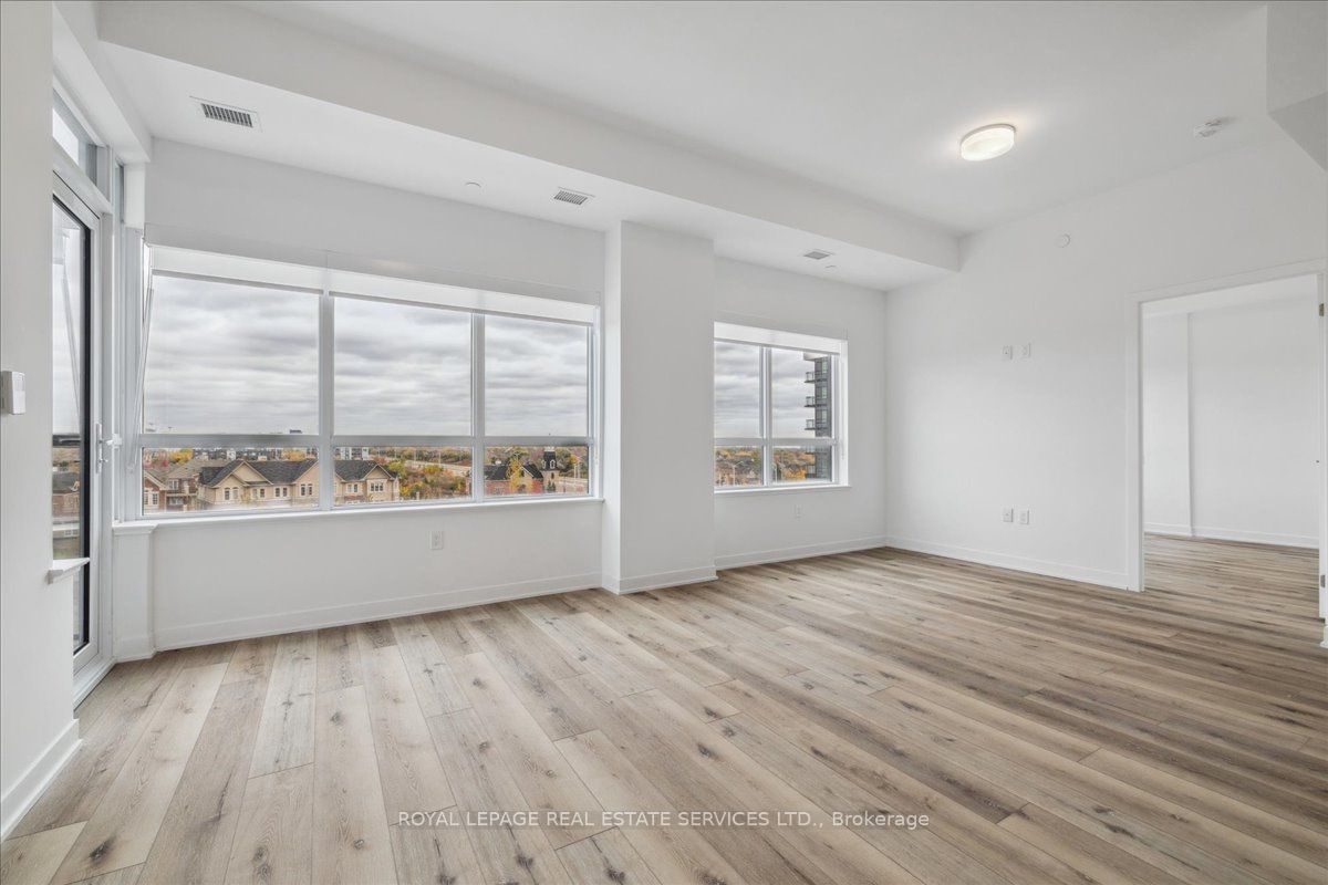 395 Dundas Street, #529