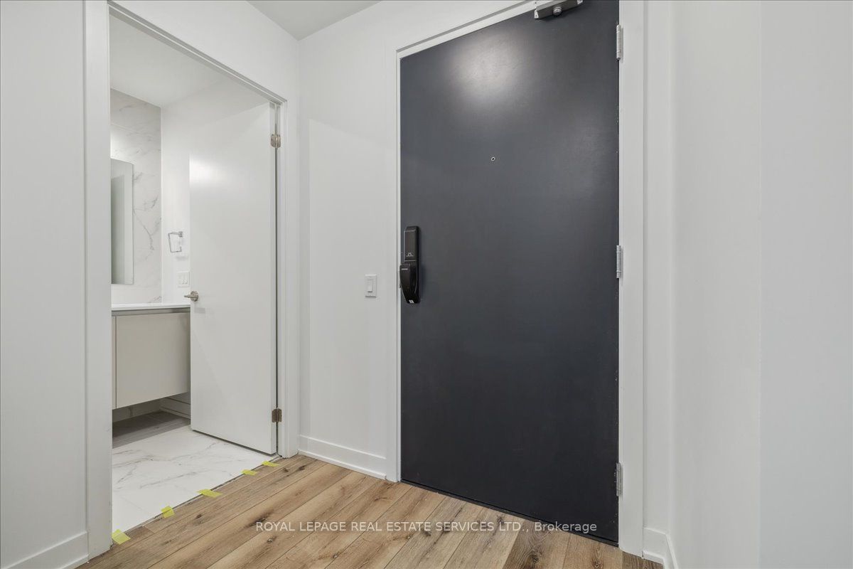 395 Dundas Street, #529
