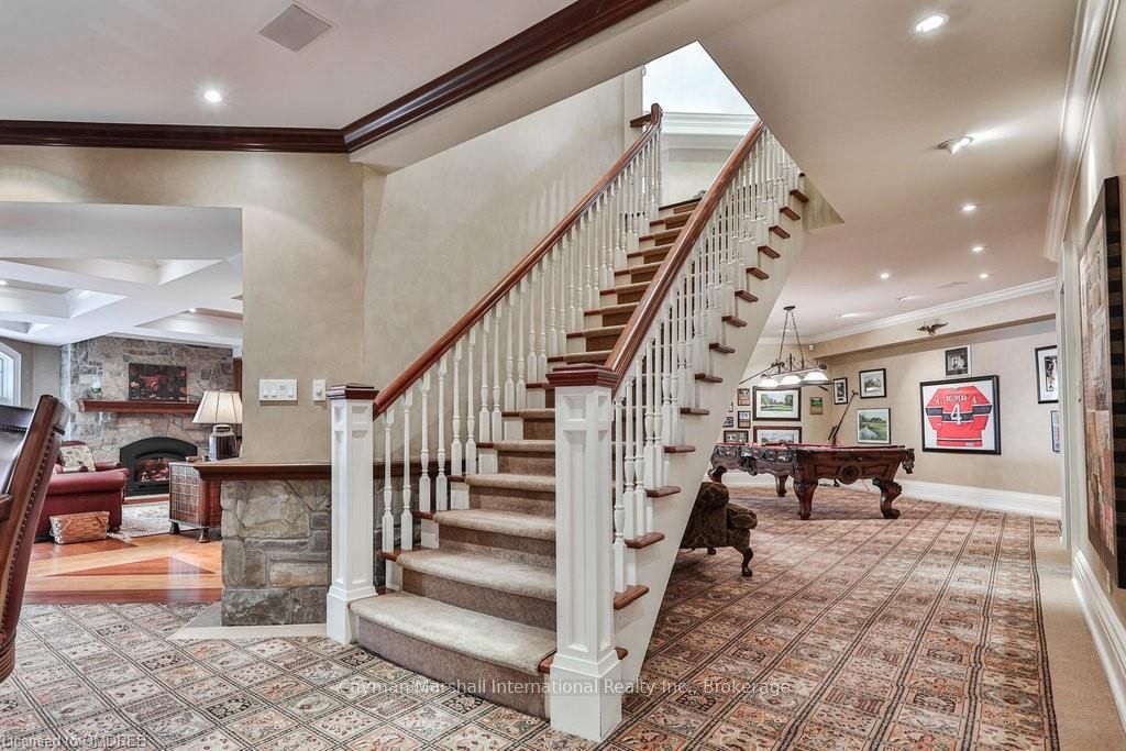872 WHITTIER Crescent