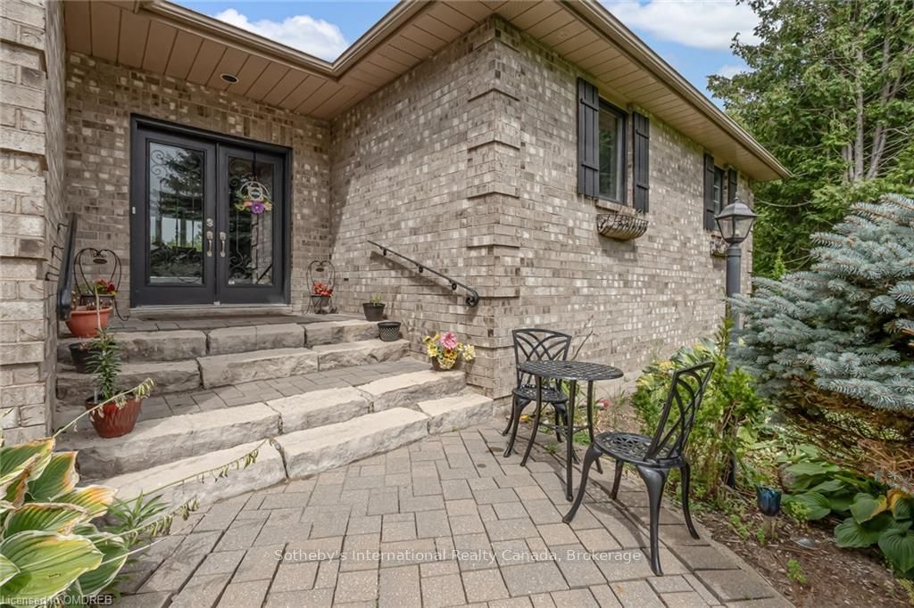 19 MCCONACHIE Crescent