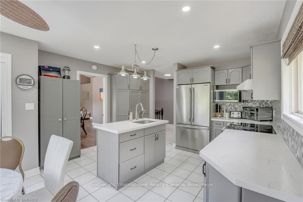 19 MCCONACHIE Crescent