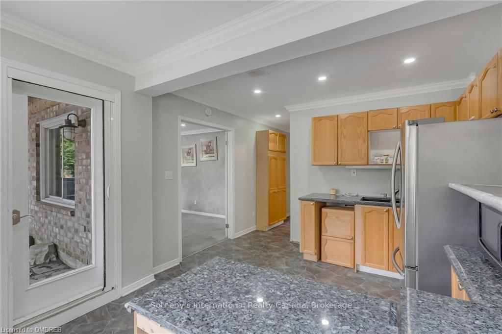 19 MCCONACHIE Crescent