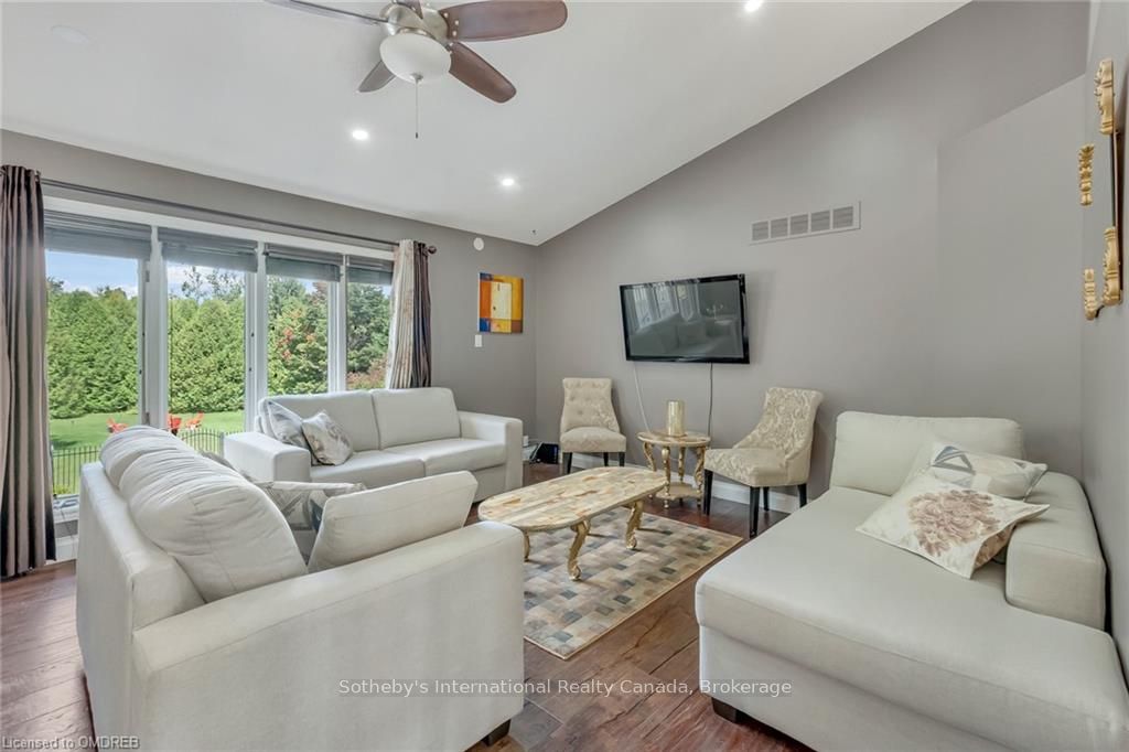 19 MCCONACHIE Crescent