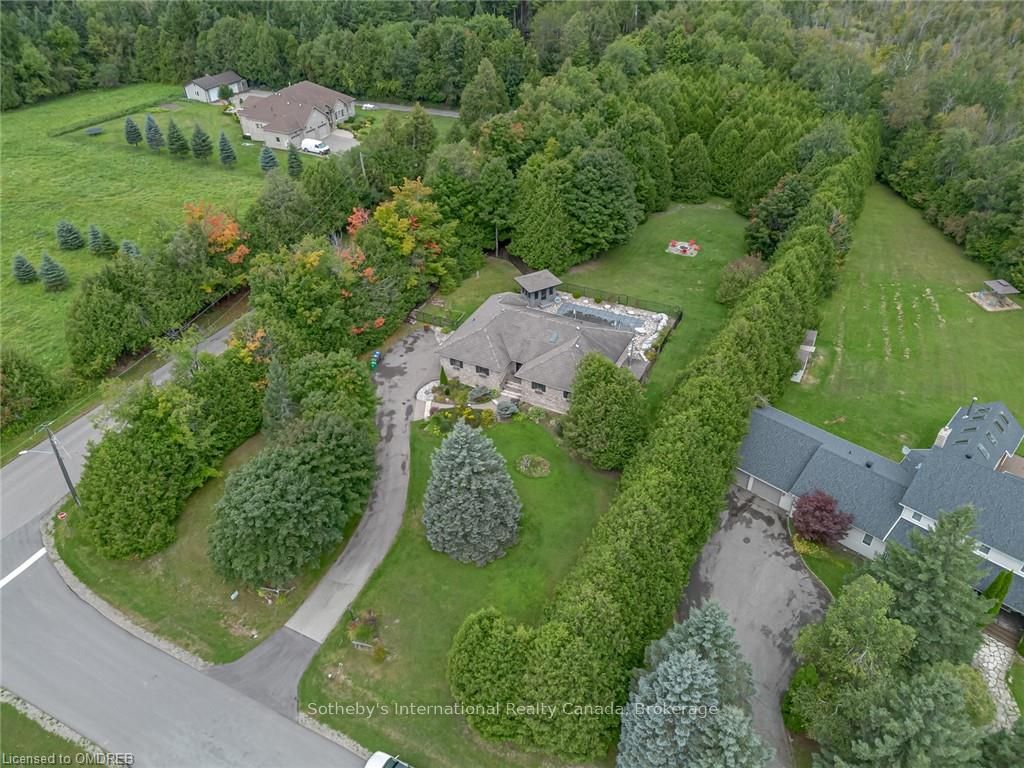 19 MCCONACHIE Crescent