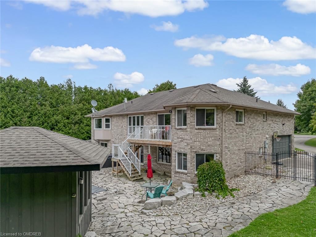 19 MCCONACHIE Crescent
